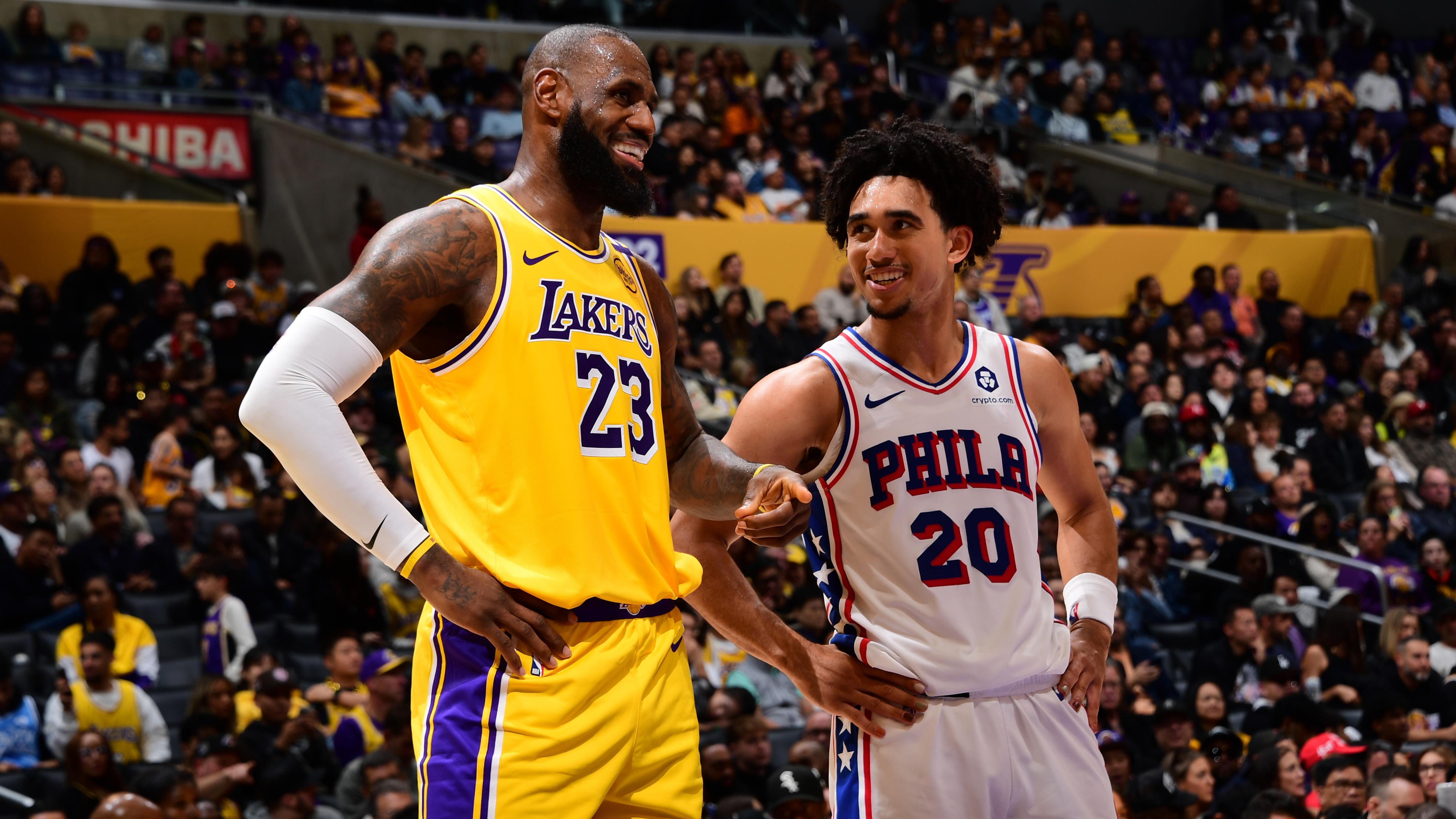 Philadelphia 76ers v Los Angeles Lakers
