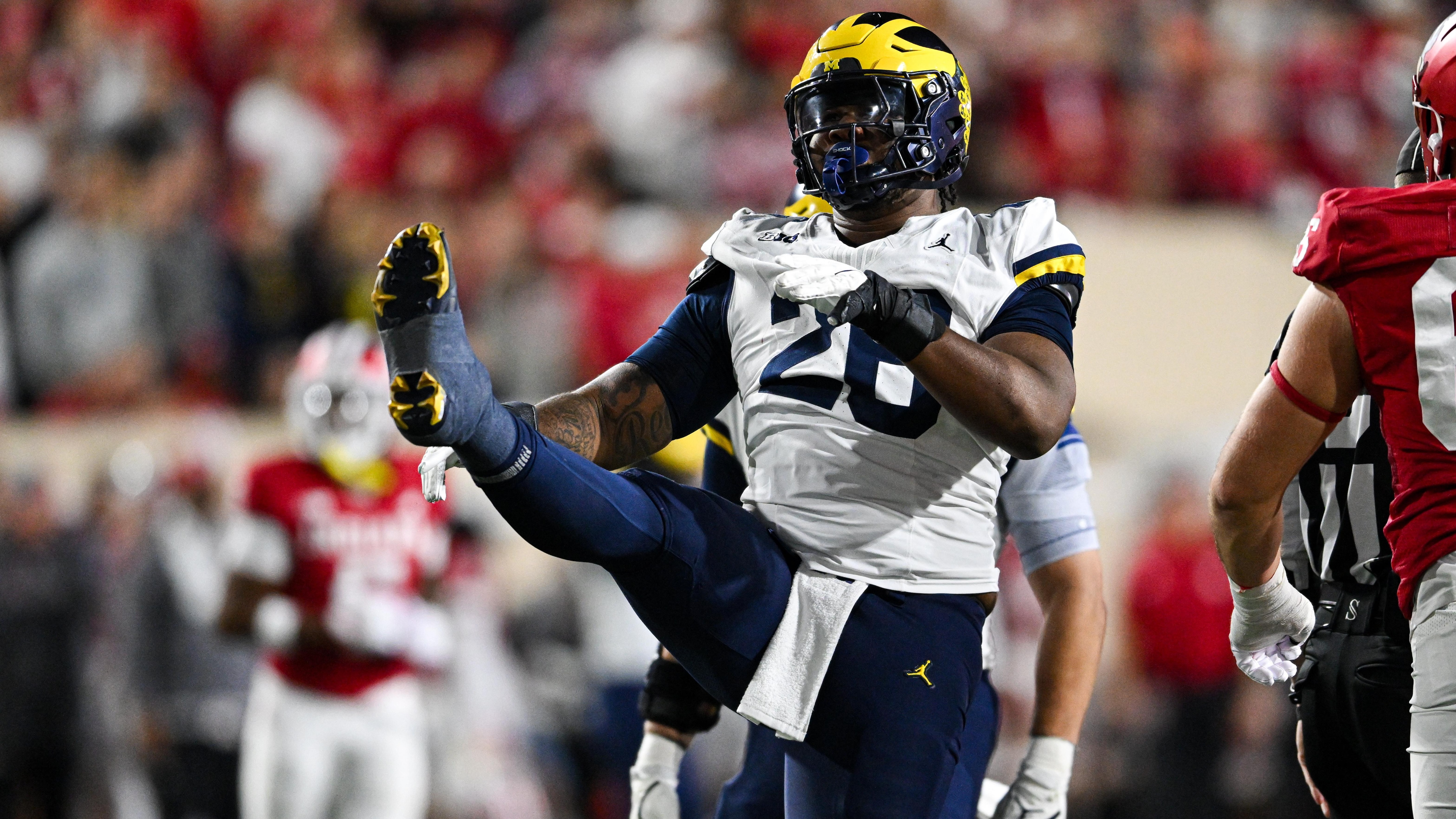 COLLEGE FOOTBALL: NOV 09 Michigan at Indiana