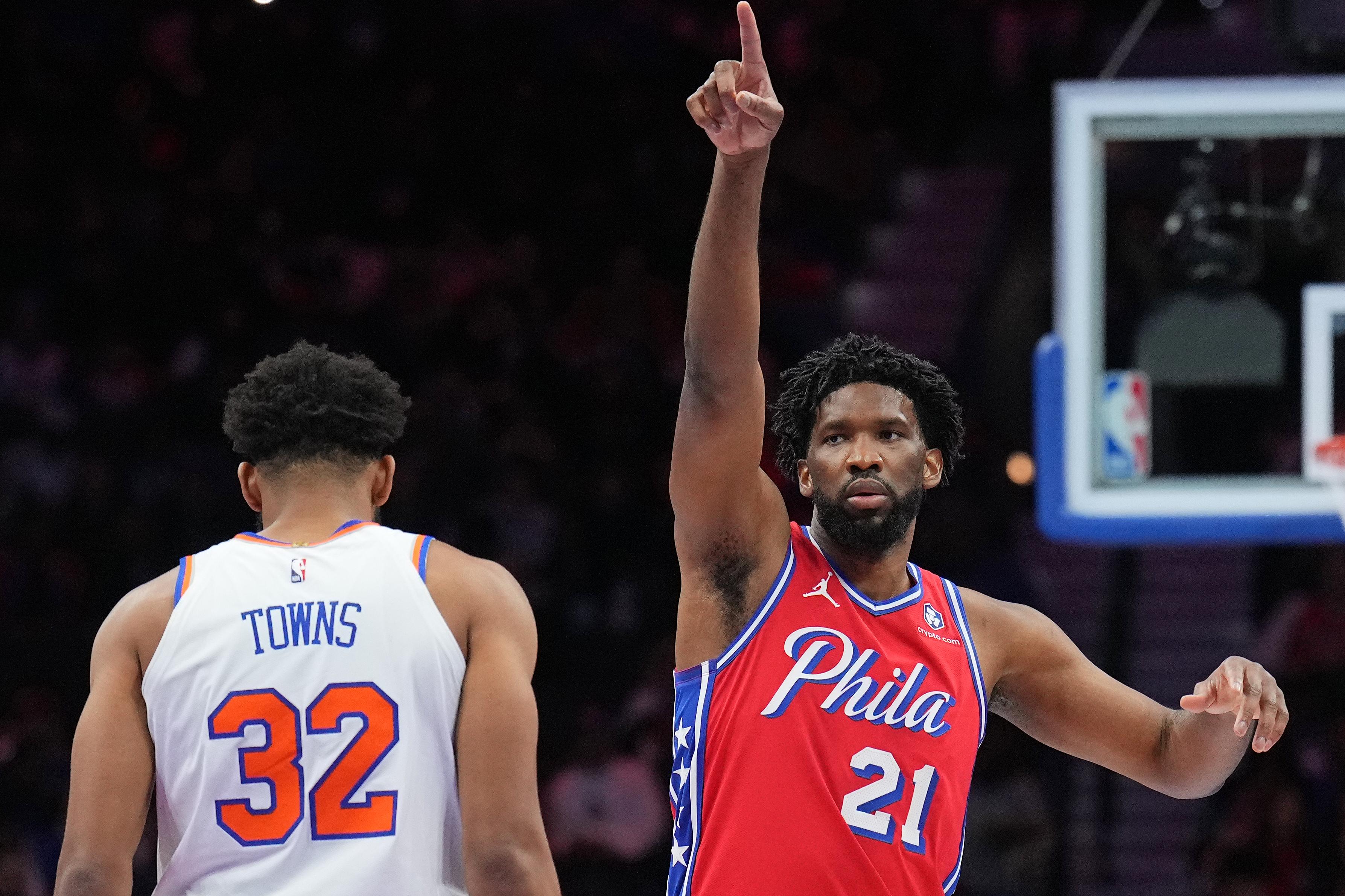 New York Knicks v Philadelphia 76ers - Emirates NBA Cup
