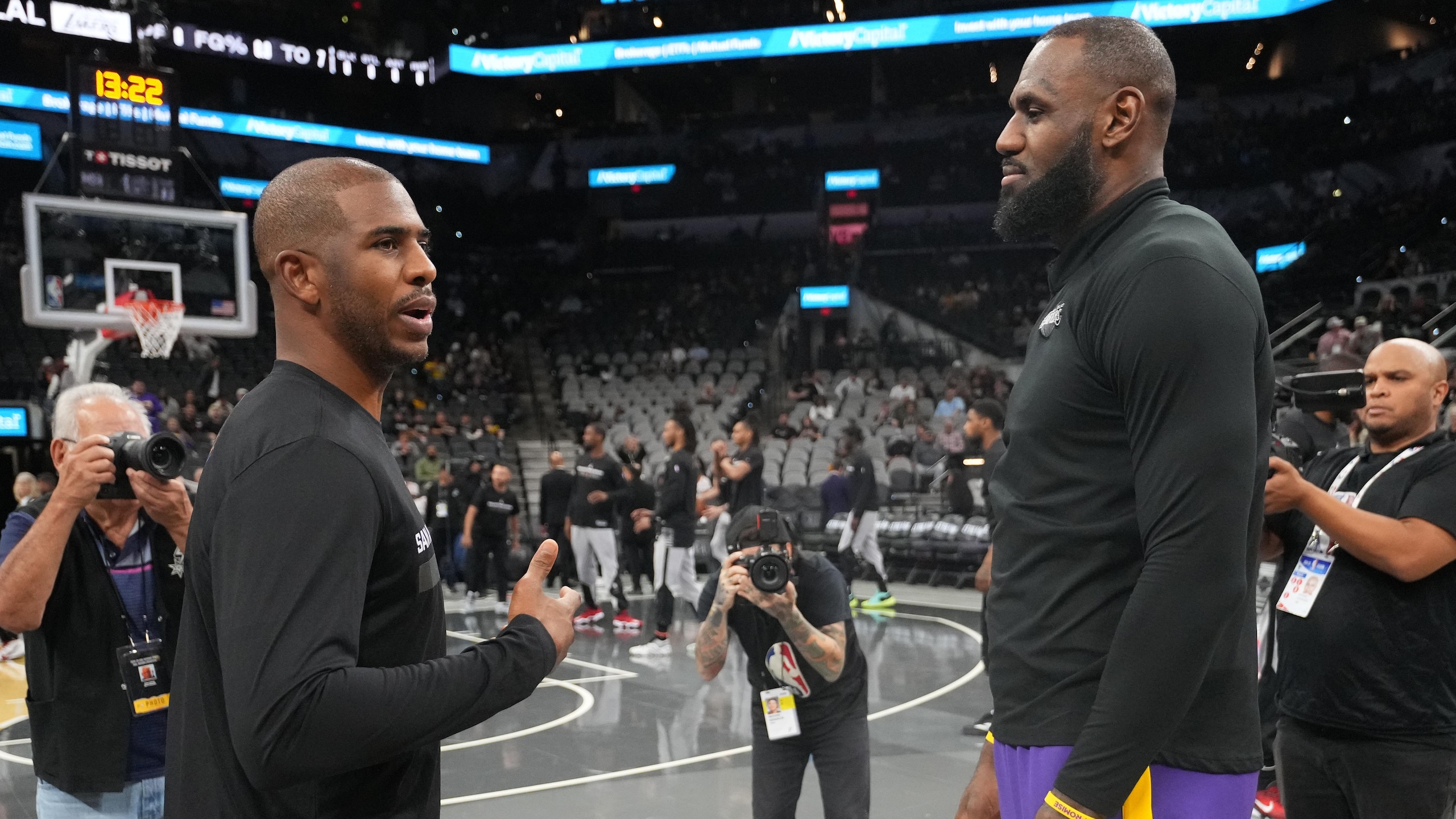 Los Angeles Lakers v San Antonio Spurs - Emirates NBA Cup