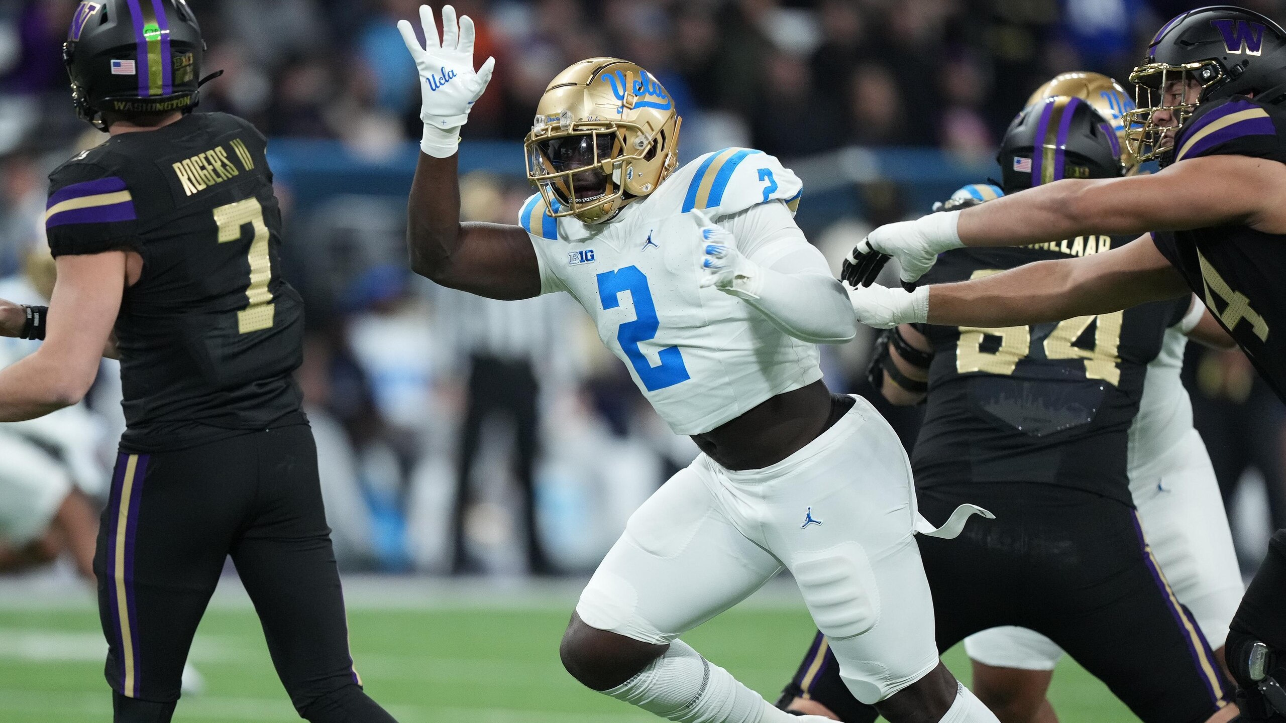 COLLEGE FOOTBALL: NOV 15 UCLA at Washington