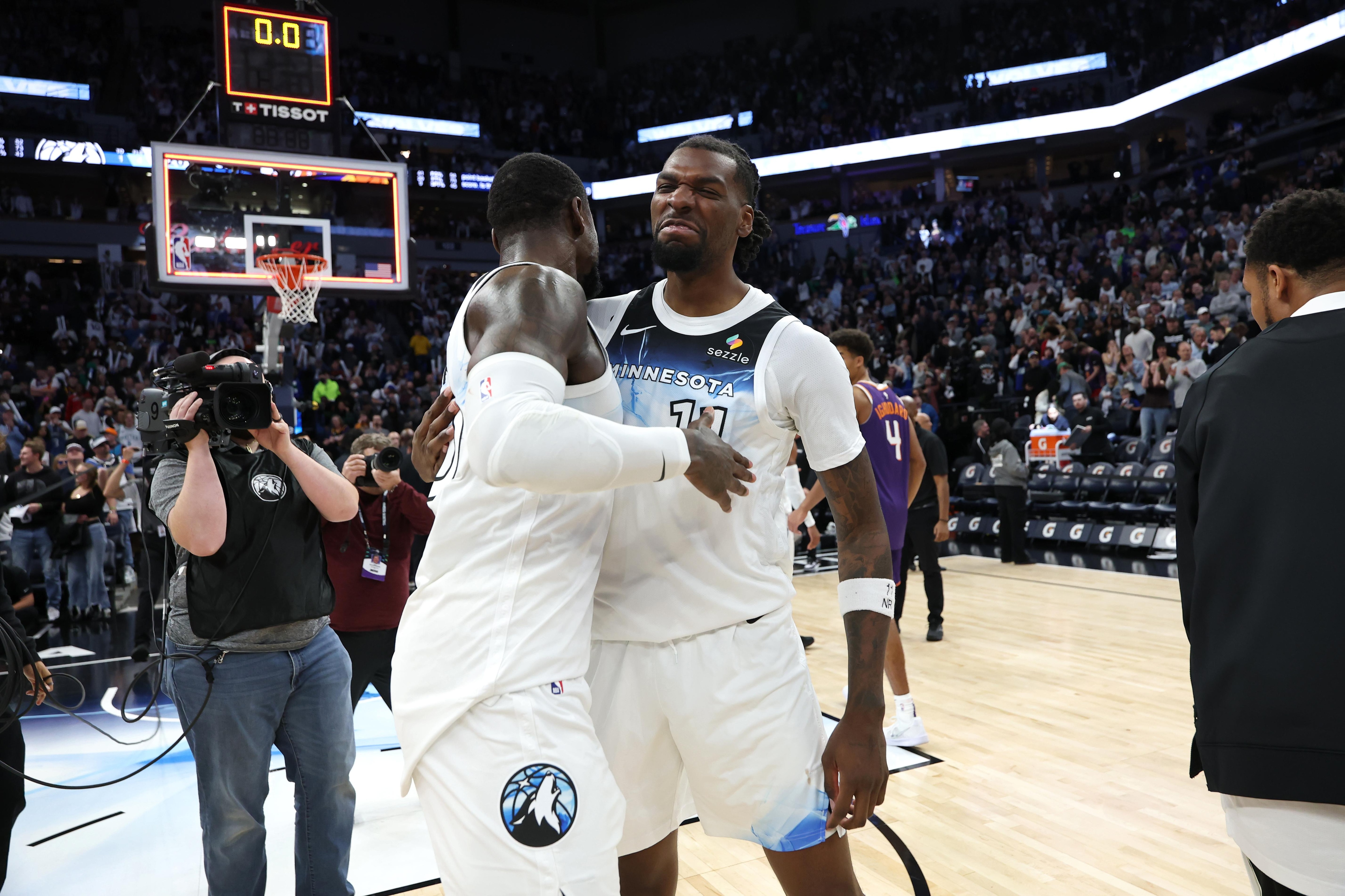 Phoenix Suns v Minnesota Timberwolves