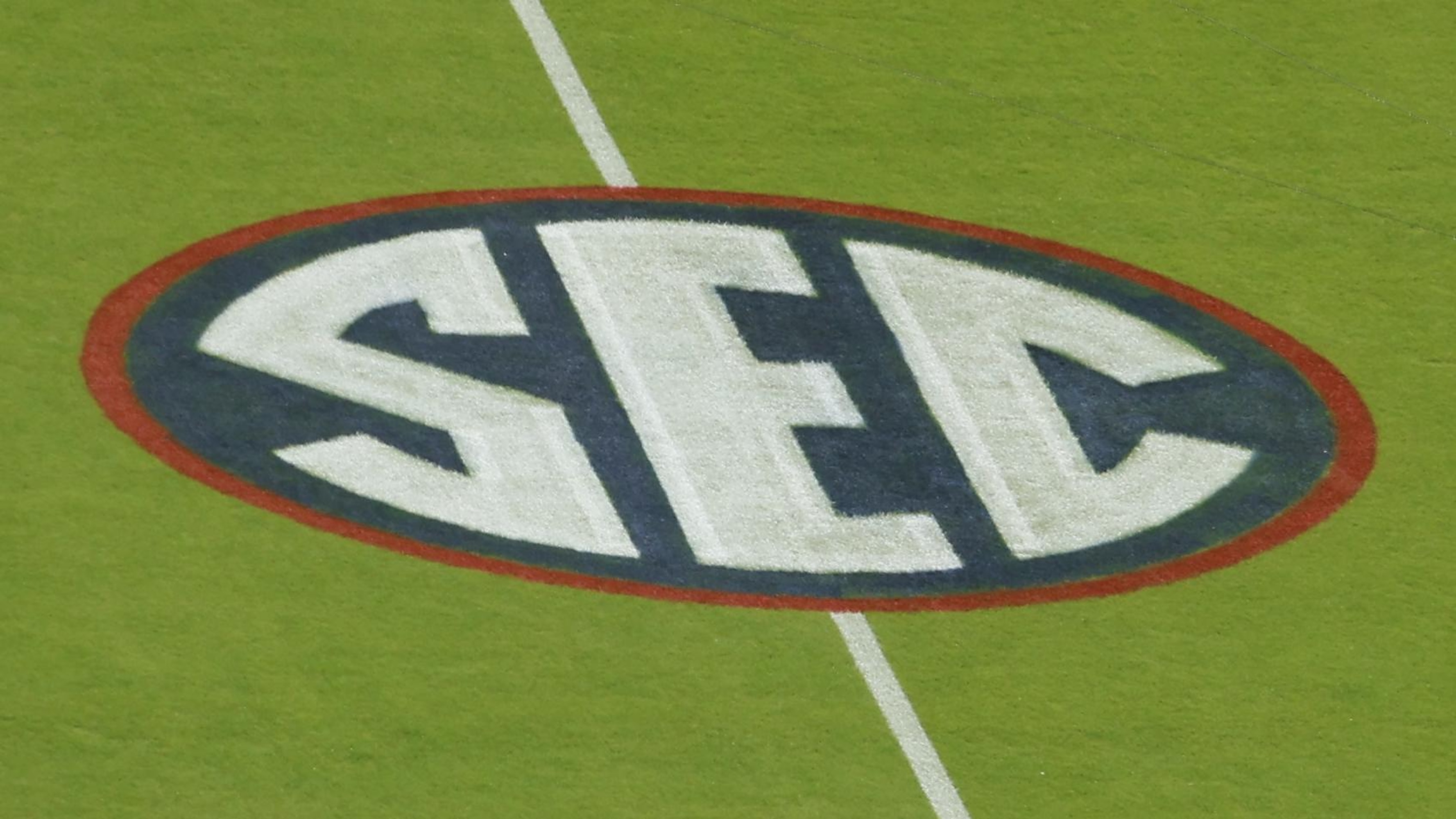 SEC to Implement 9-Game CFB Conference Schedule Starting in 2026 amid CFP Debate