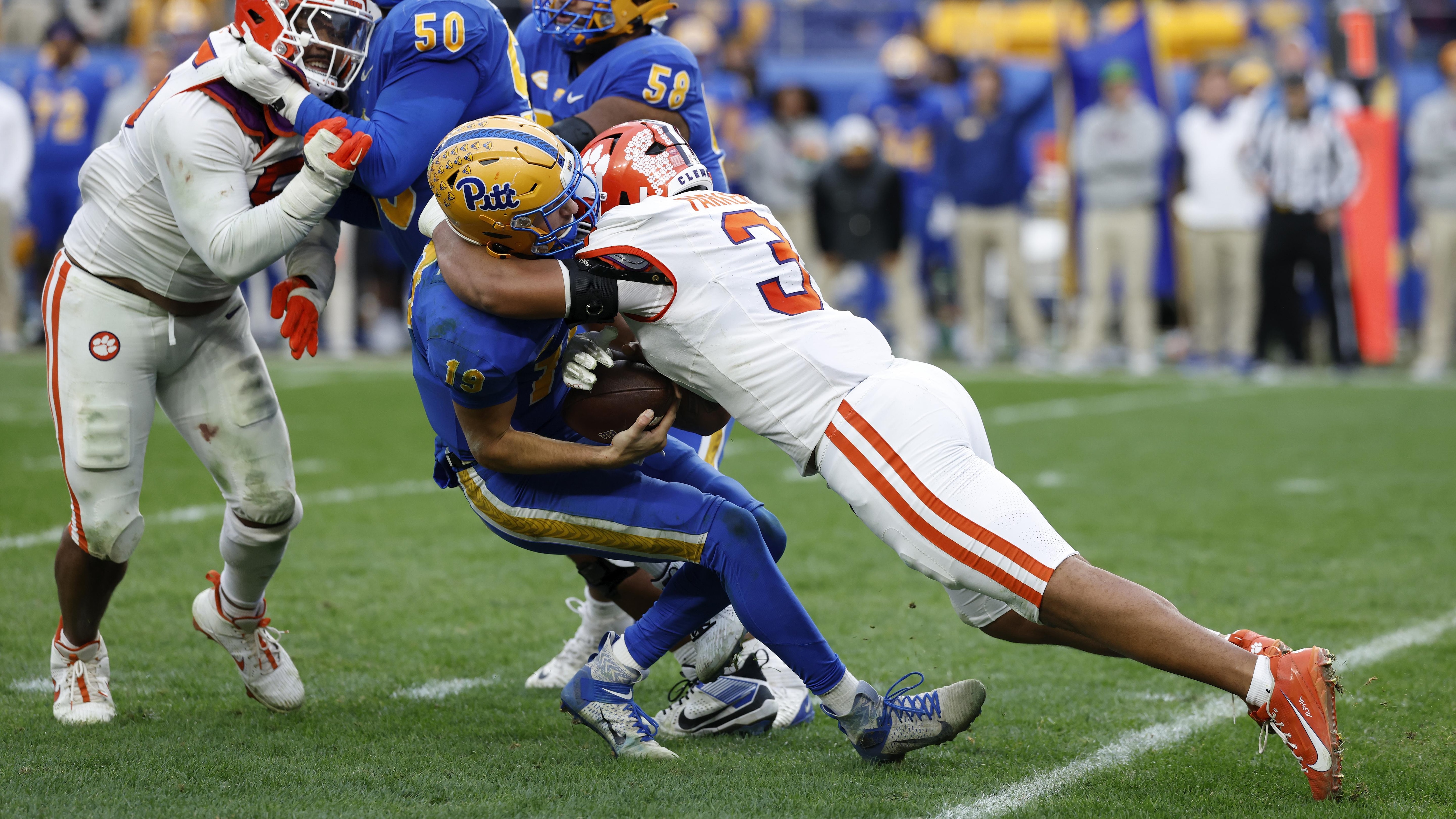 COLLEGE FOOTBALL: NOV 16 Clemson at Pitt