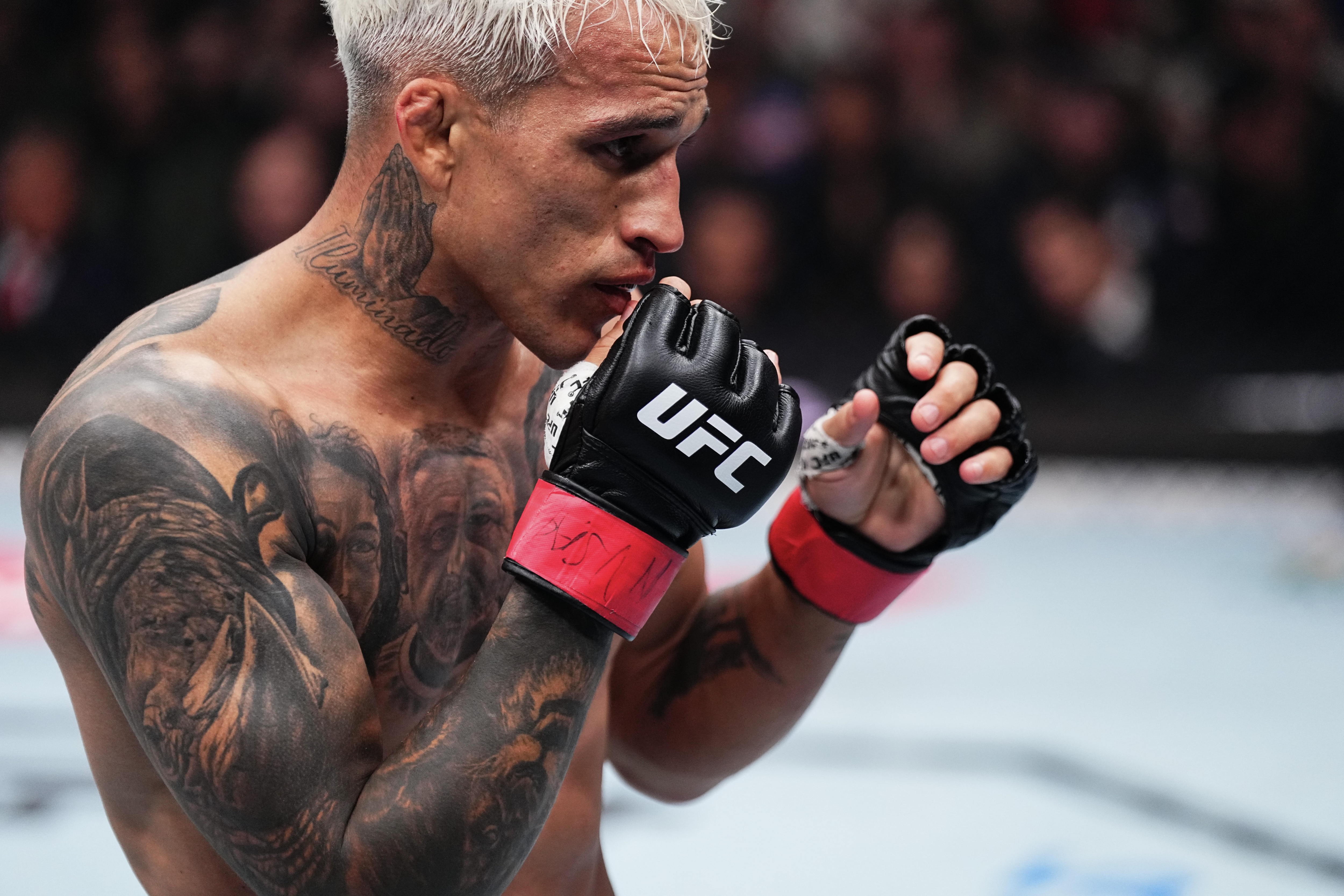 UFC 309: Oliveira v Chandler