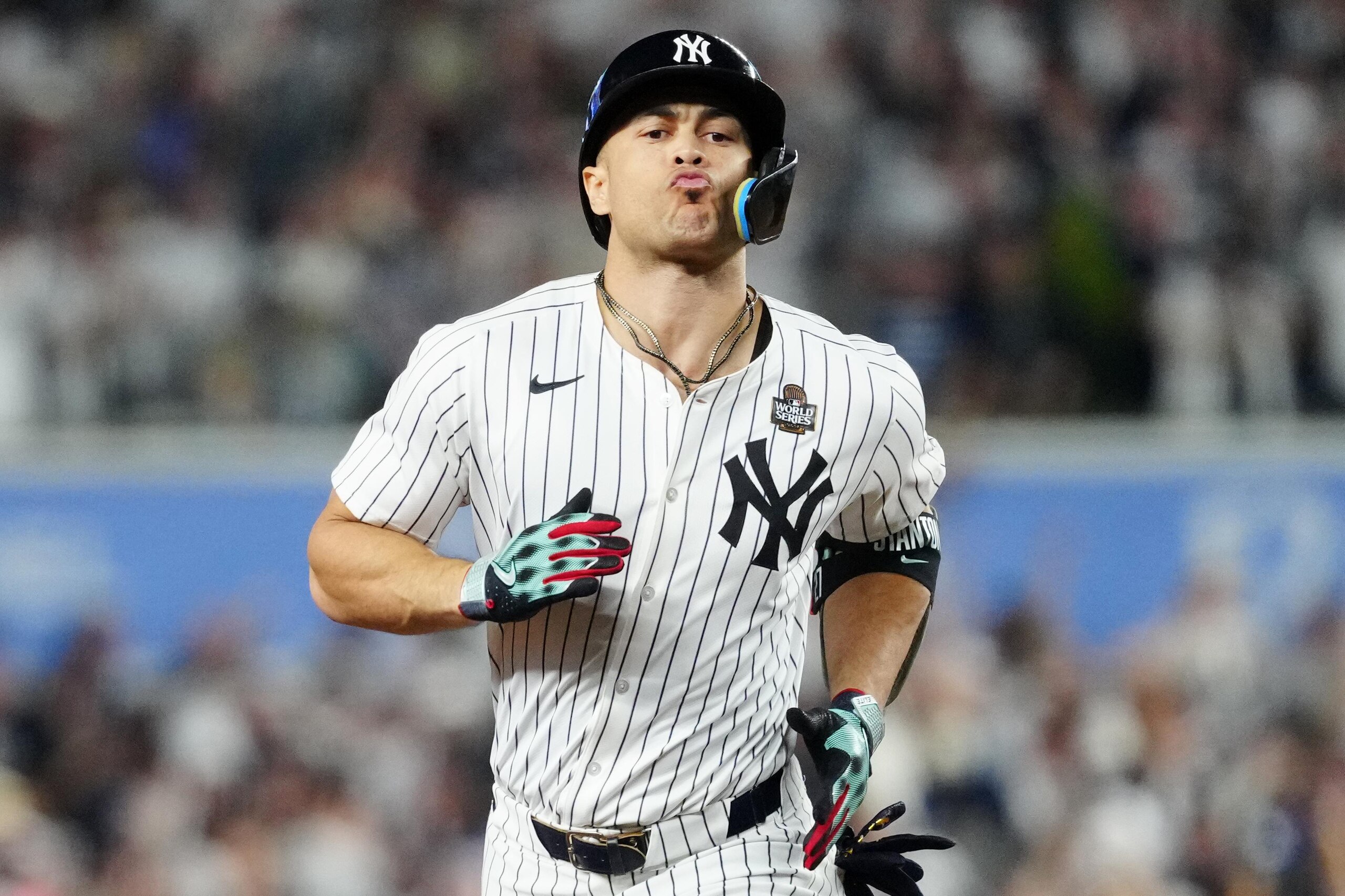 World Series - Los Angeles Dodgers v. New York Yankees - Game Five World Series - Los Angeles Dodgers v. New York Yankees - Game Five