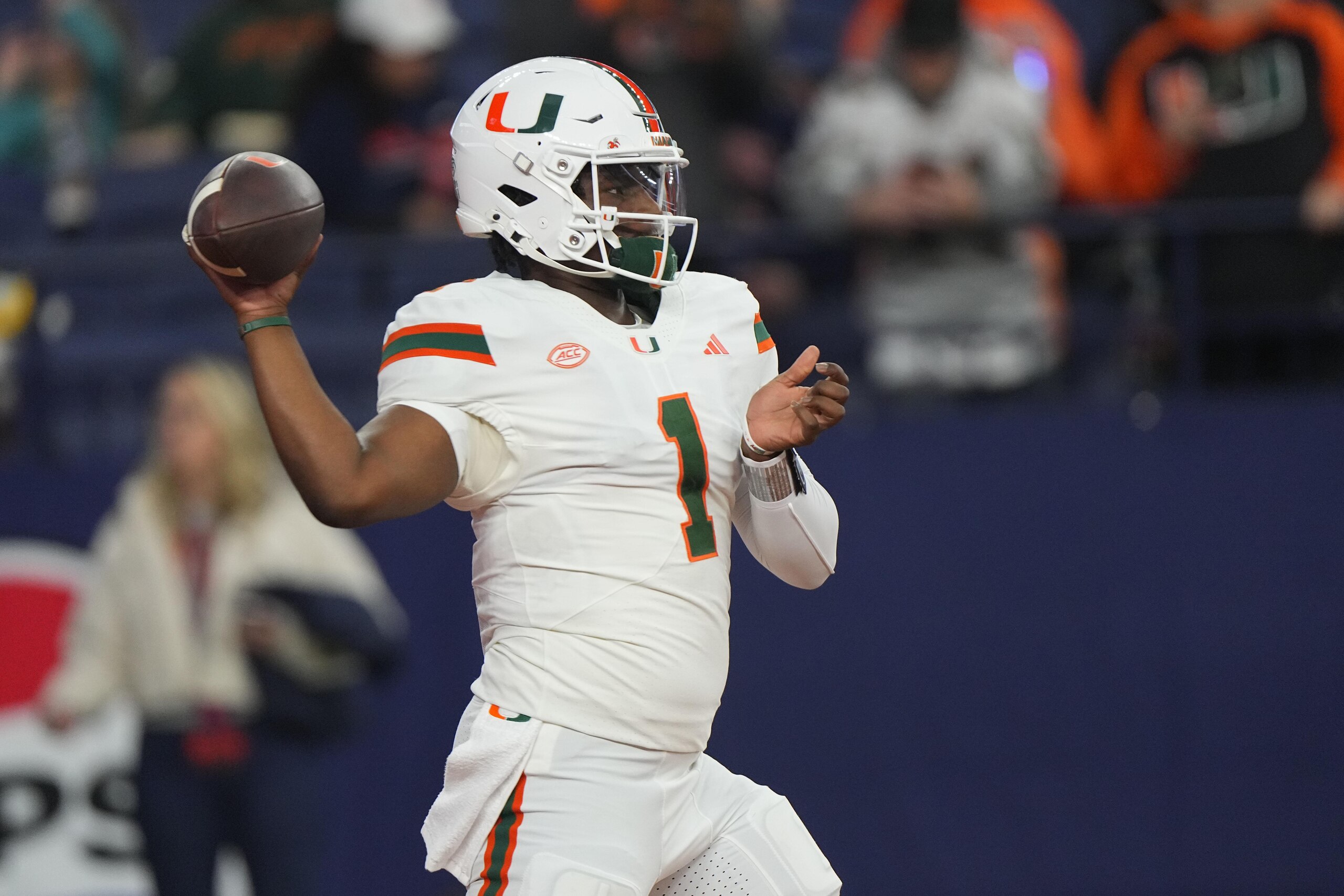 COLLEGE FOOTBALL: NOV 30 Miami at Syracuse COLLEGE FOOTBALL: NOV 30 Miami at Syracuse