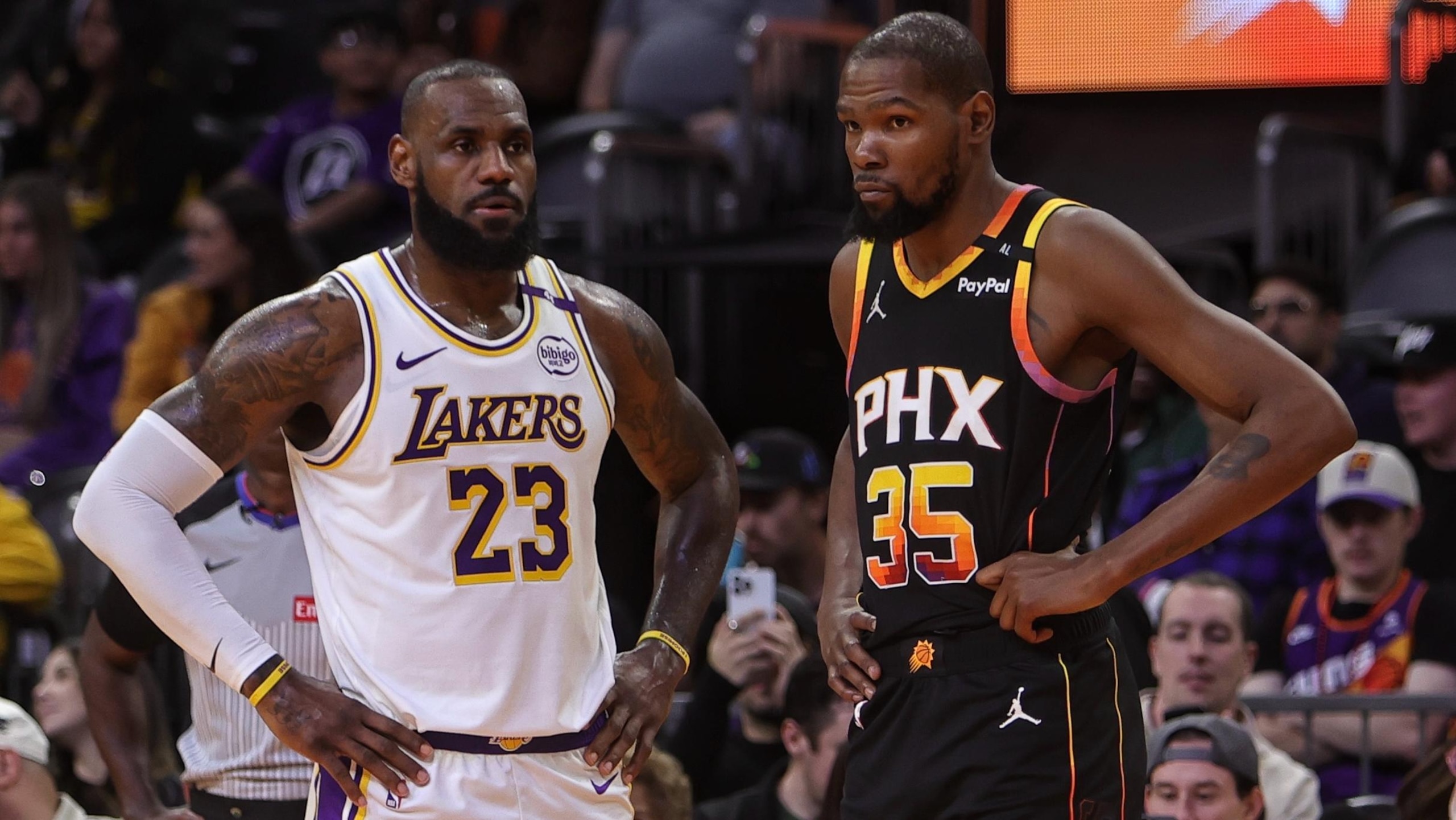 Los Angeles Lakers v Phoenix Suns - Emirates NBA Cup