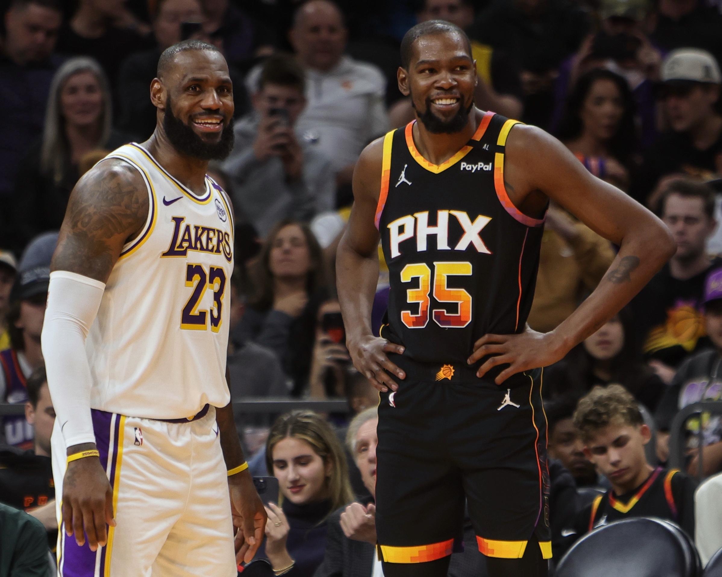 Los Angeles Lakers v Phoenix Suns - Emirates NBA Cup