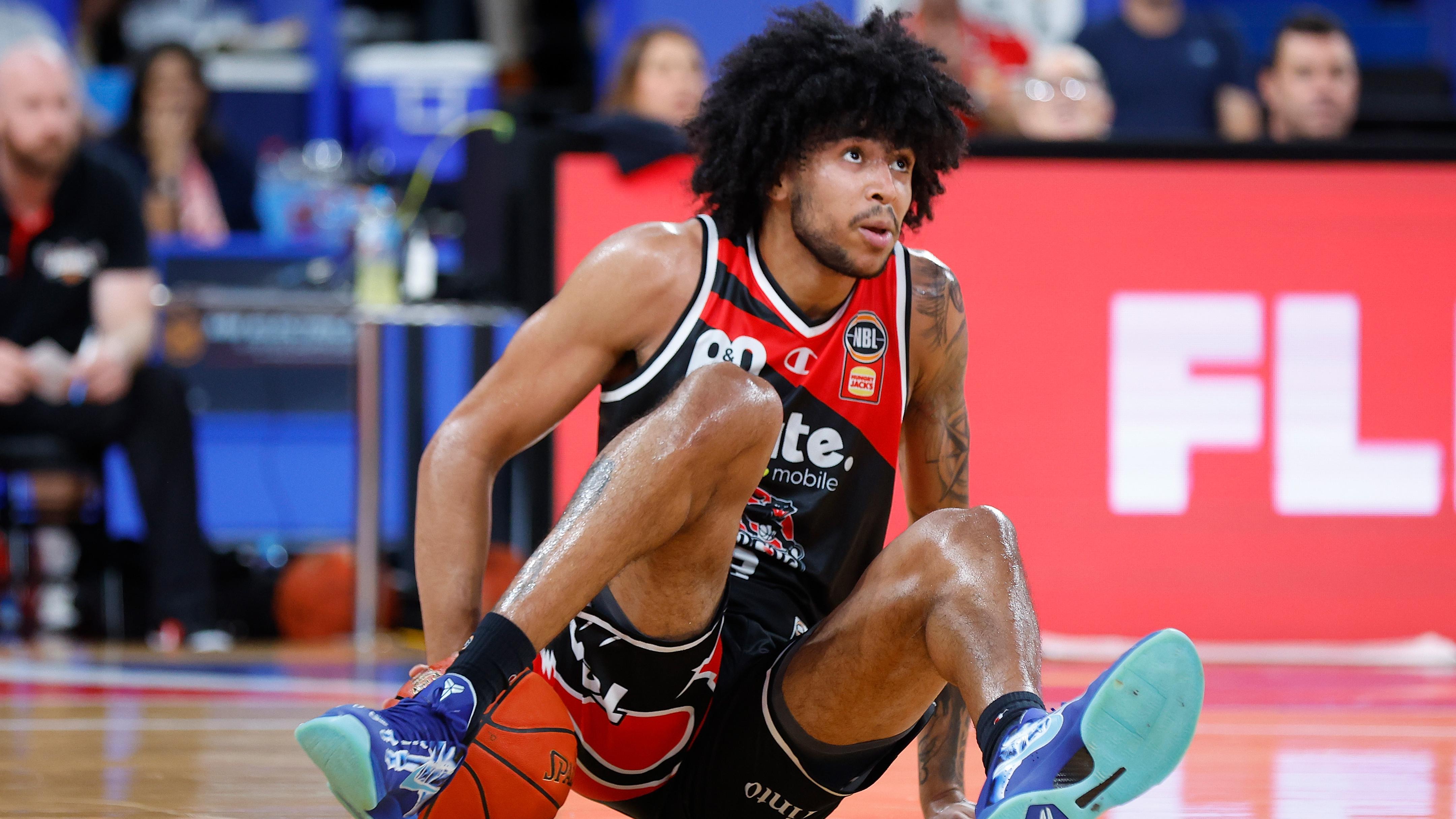 NBL Rd 11 - Perth Wildcats v Illawarra Hawks