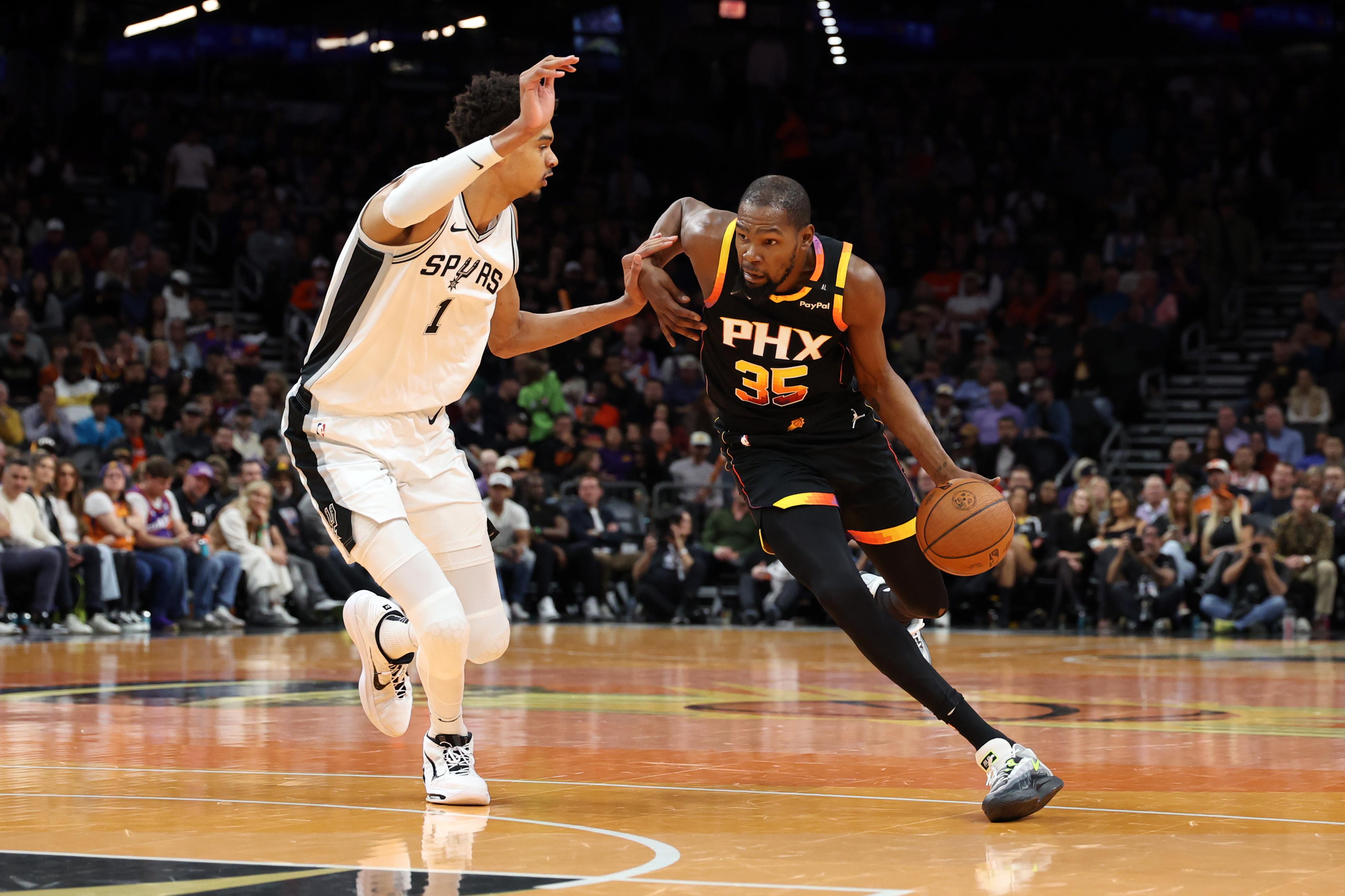 San Antonio Spurs v Phoenix Suns - Emirates NBA Cup