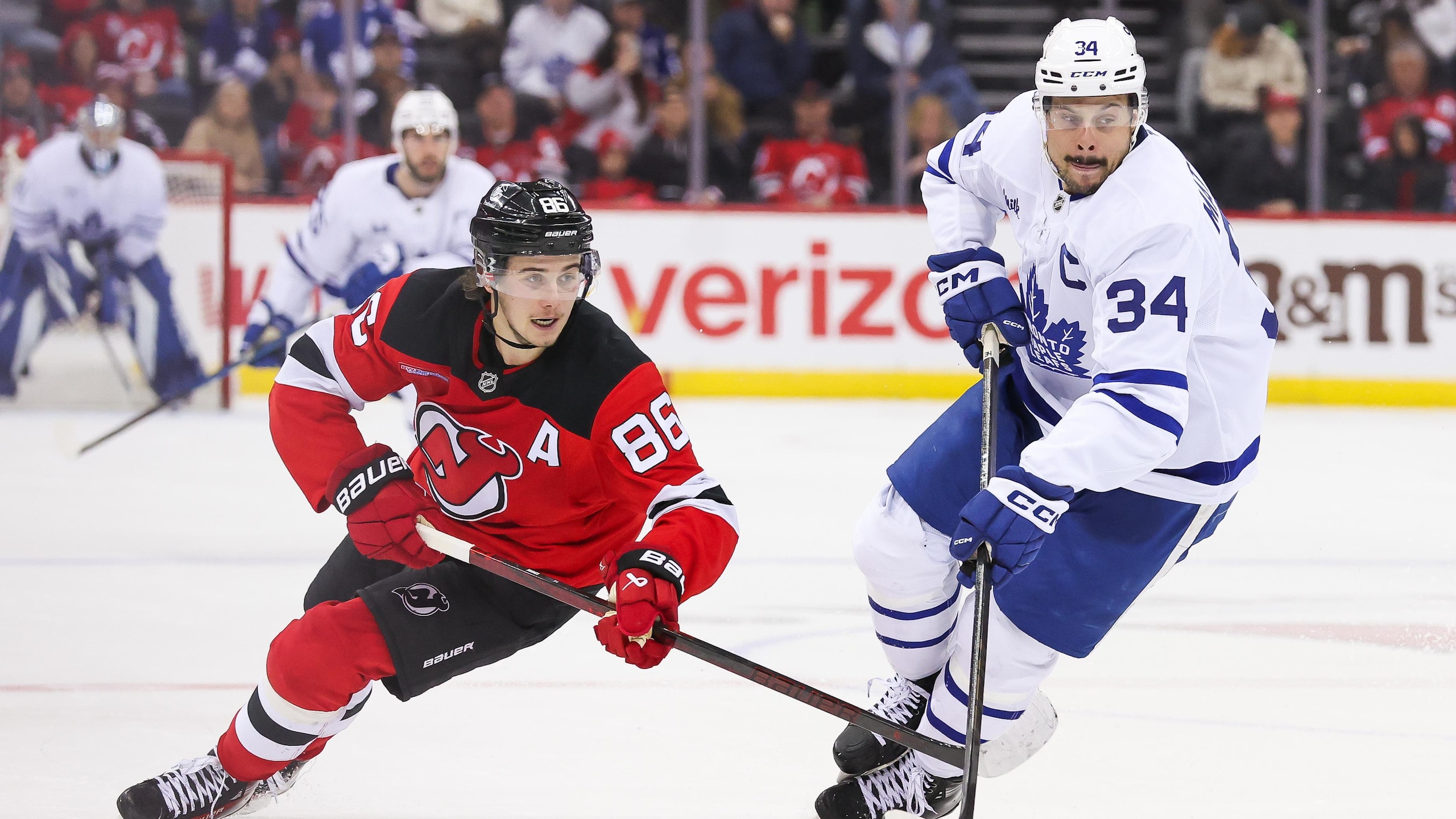 NHL: DEC 10 Maple Leafs at Devils