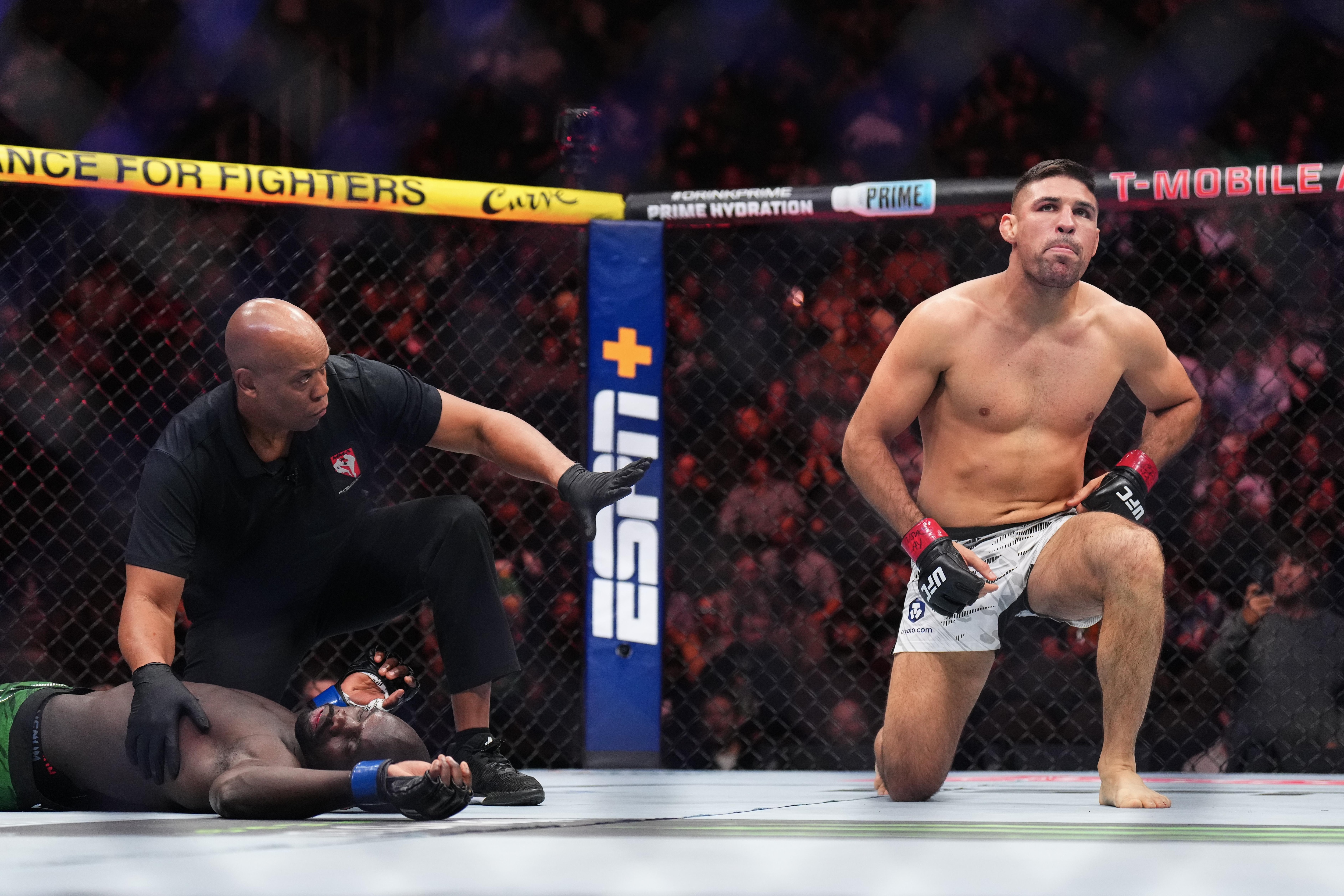 UFC 310: Pantoja v Asakura