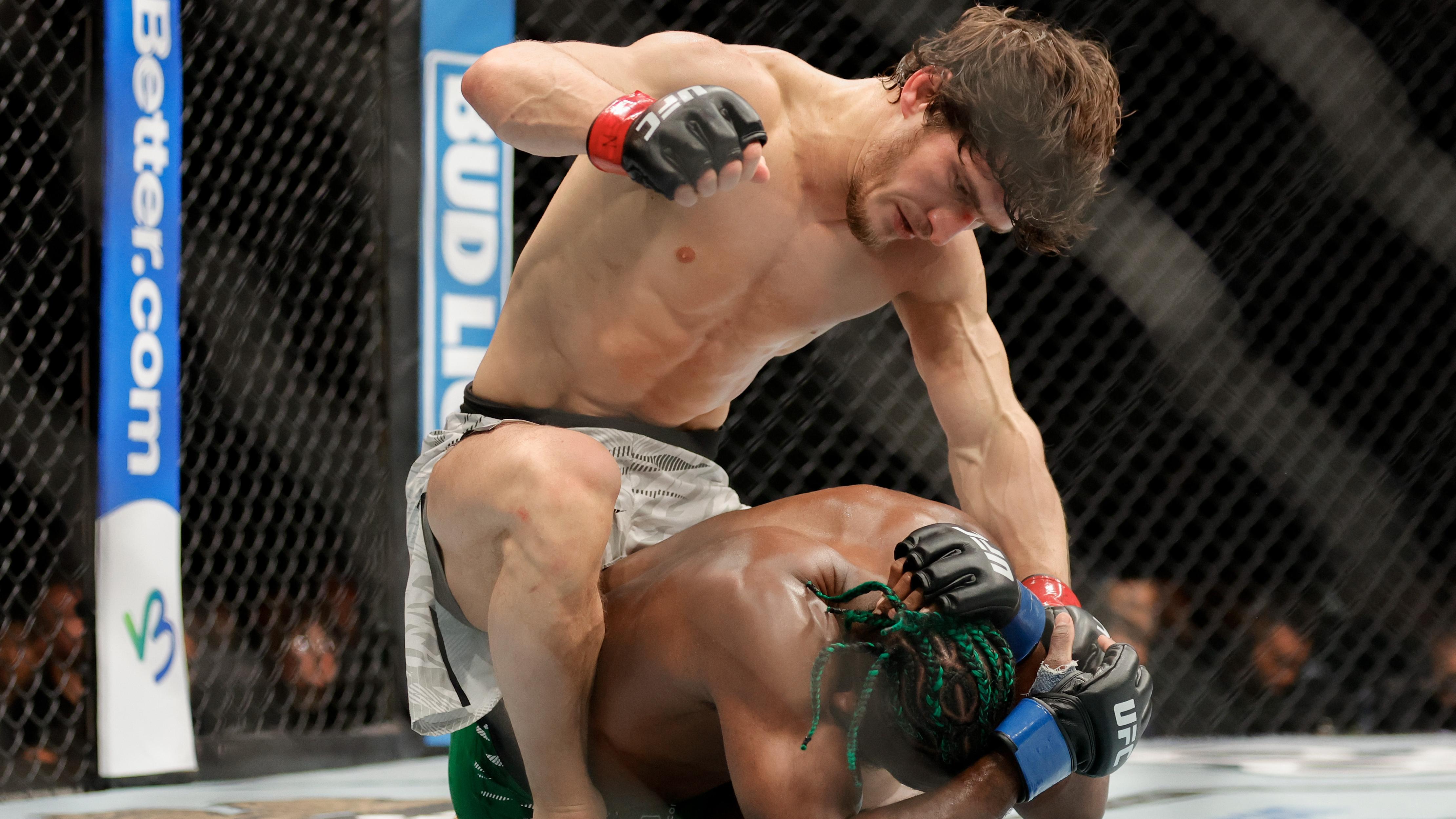 UFC 310: Pantoja v Asakura