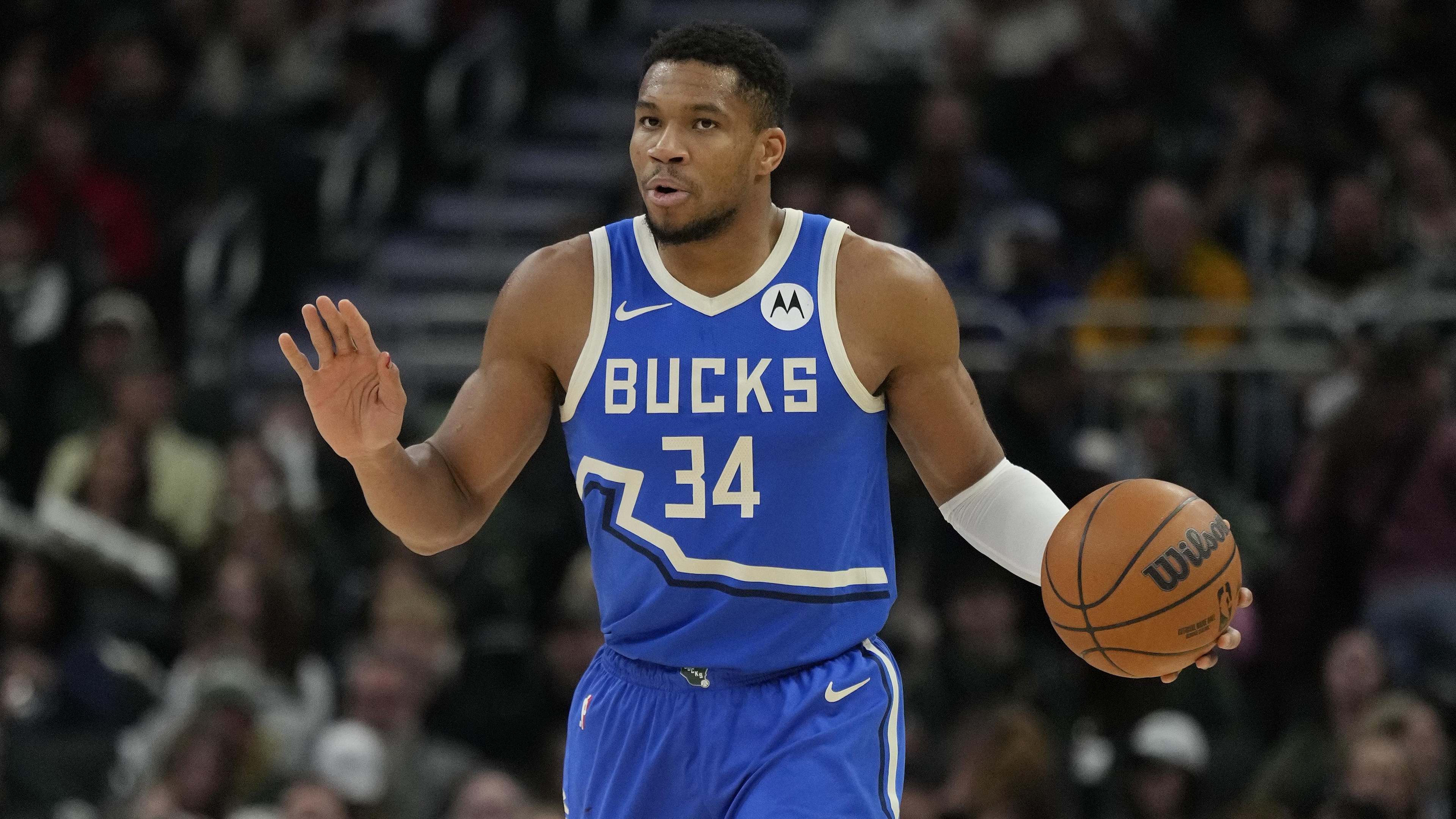 Washington Wizards v Milwaukee Bucks Washington Wizards v Milwaukee Bucks
