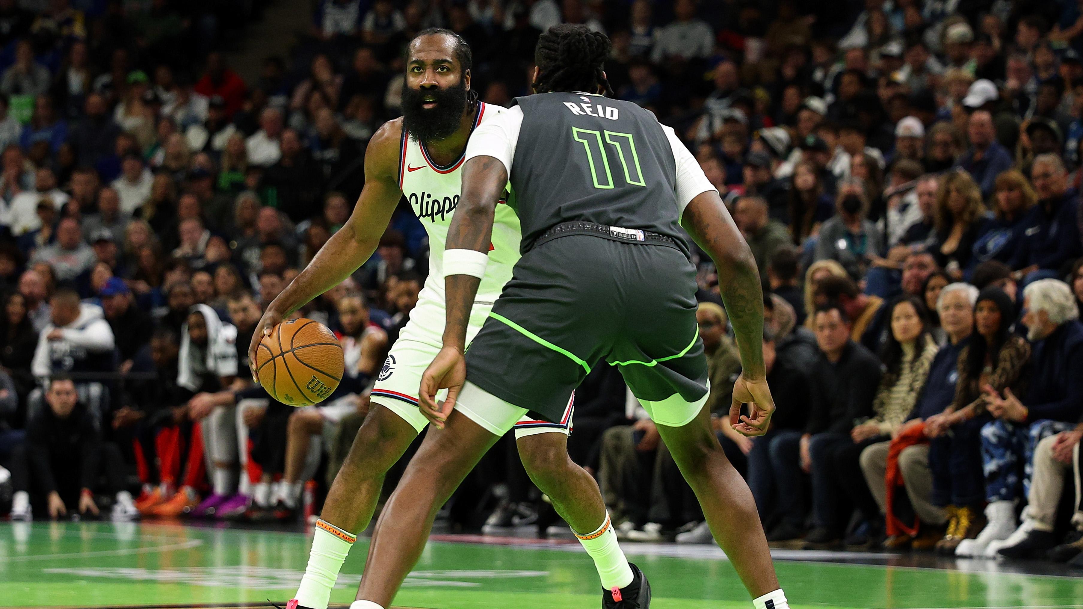 Los Angeles Clippers v Minnesota Timberwolves - Emirates NBA Cup