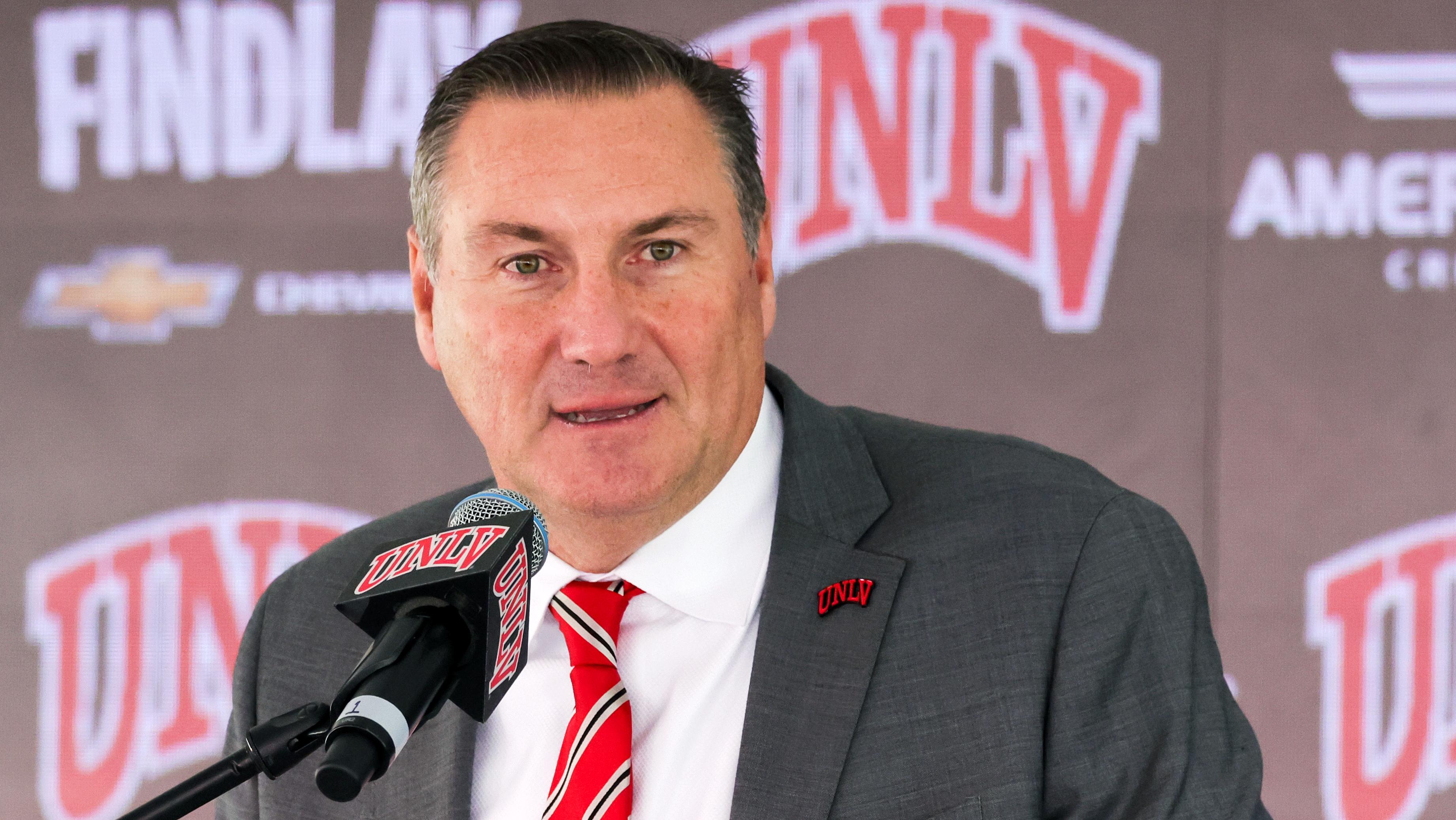 UNLV Introduces Dan Mullen