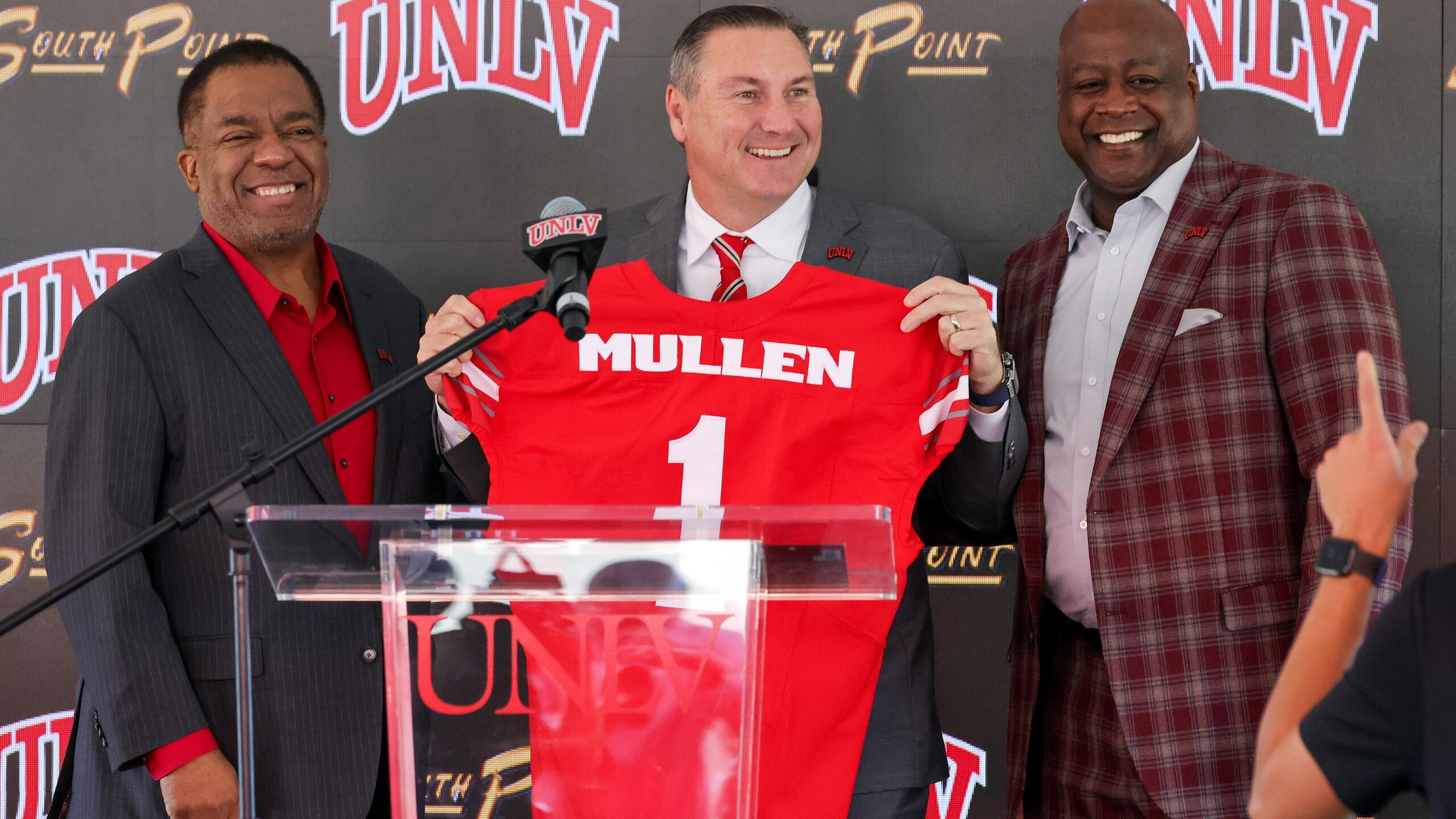 UNLV Introduces Dan Mullen