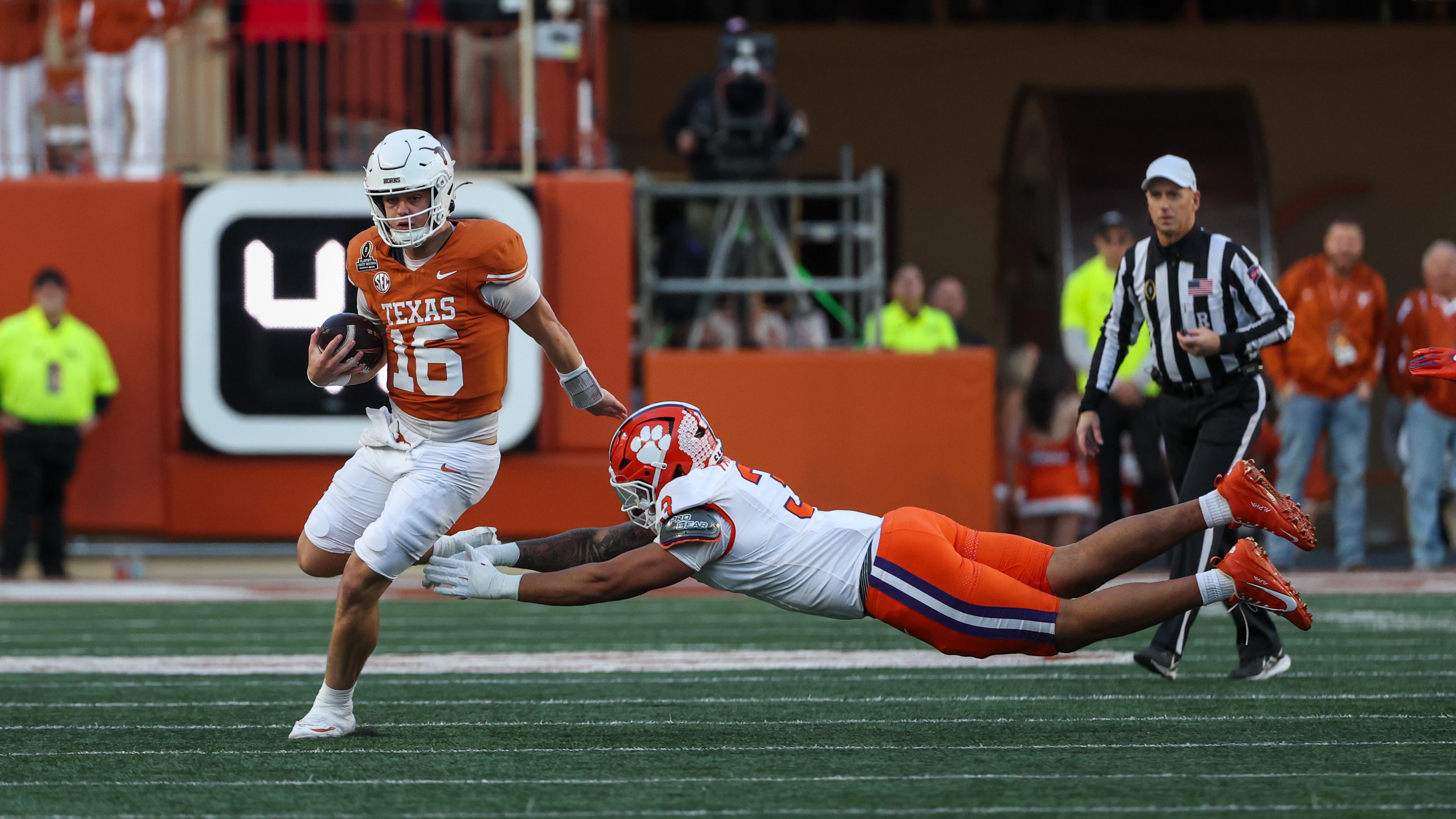 COLLEGE FOOTBALL: DEC 21 CFP First-Round - Clemson at Texas