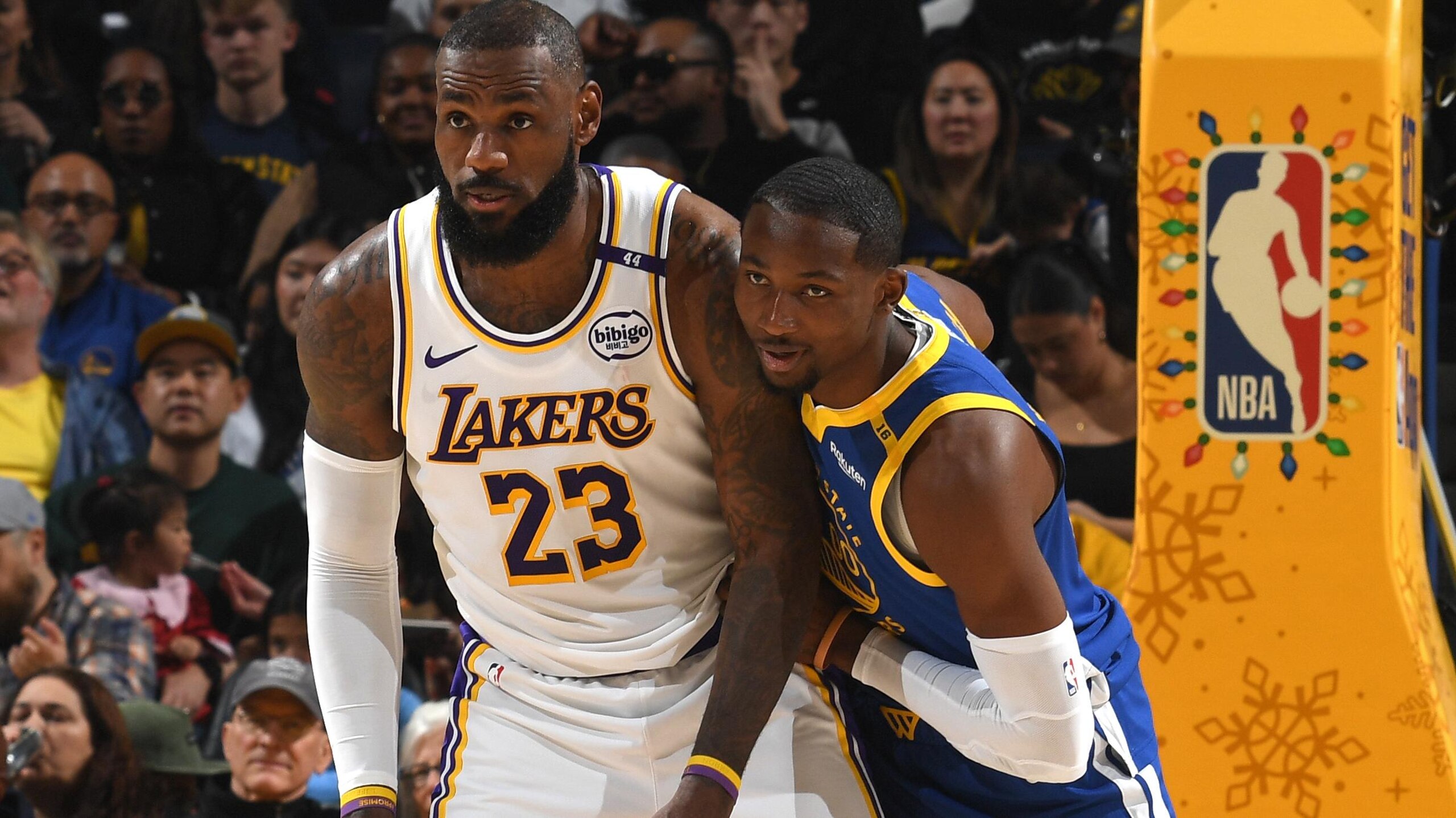 Los Angeles Lakers v Golden State Warriors