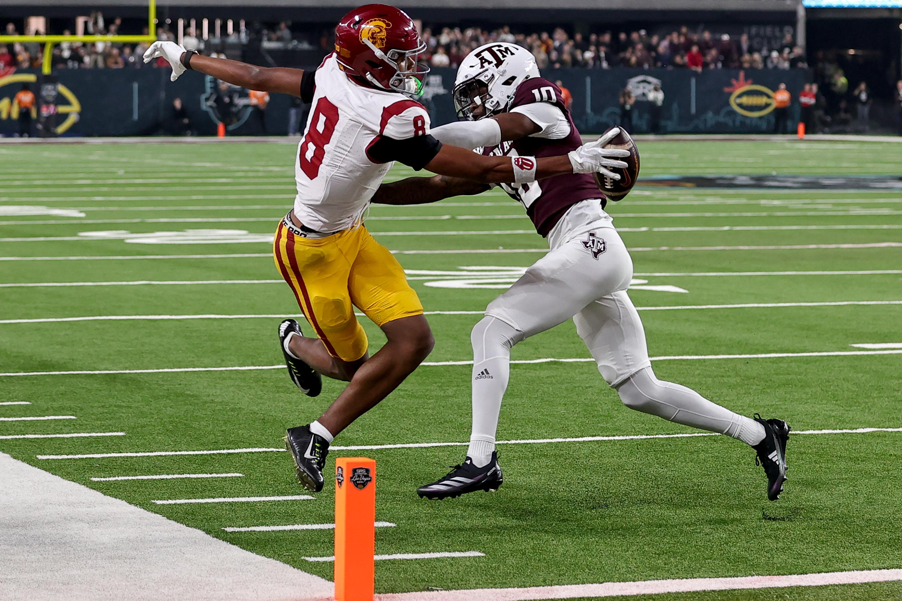 COLLEGE FOOTBALL: DEC 27 SRS Distribution Las Vegas Bowl - Texas A&M vs USC