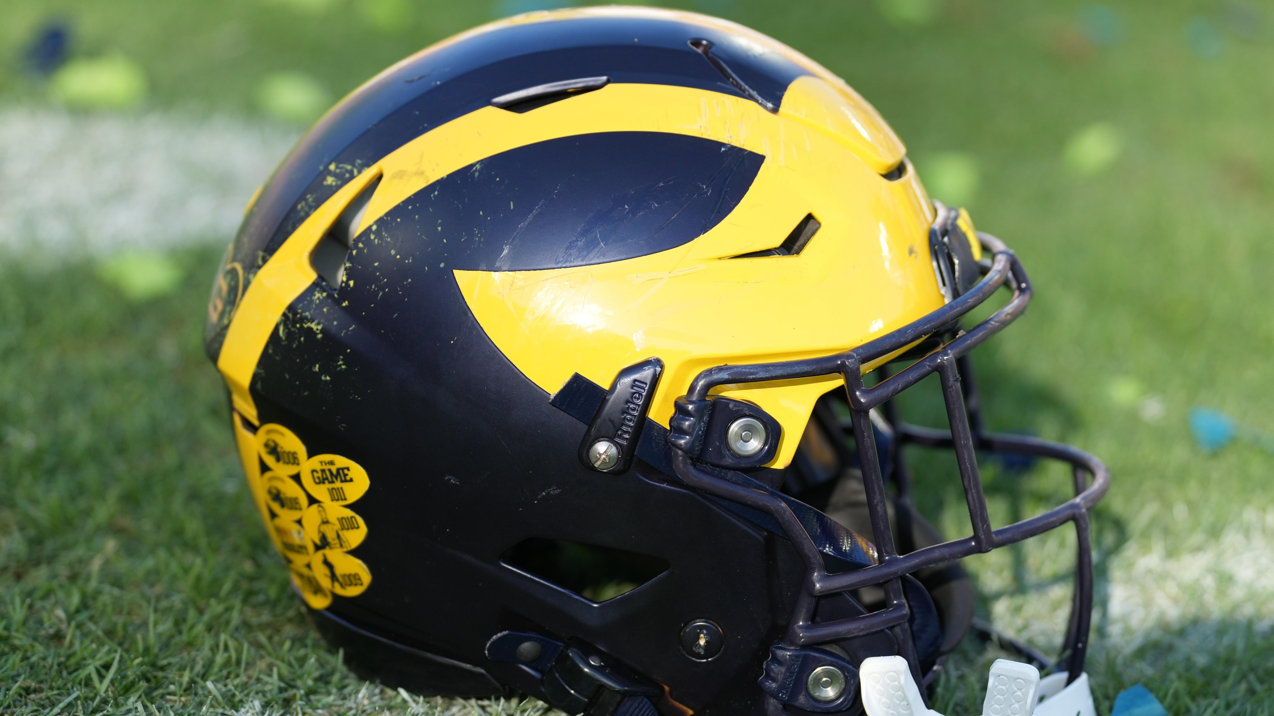 5-Star RB Savion Hiter Commits to Sherrone Moore, Michigan Over OSU, UGA, Tennessee