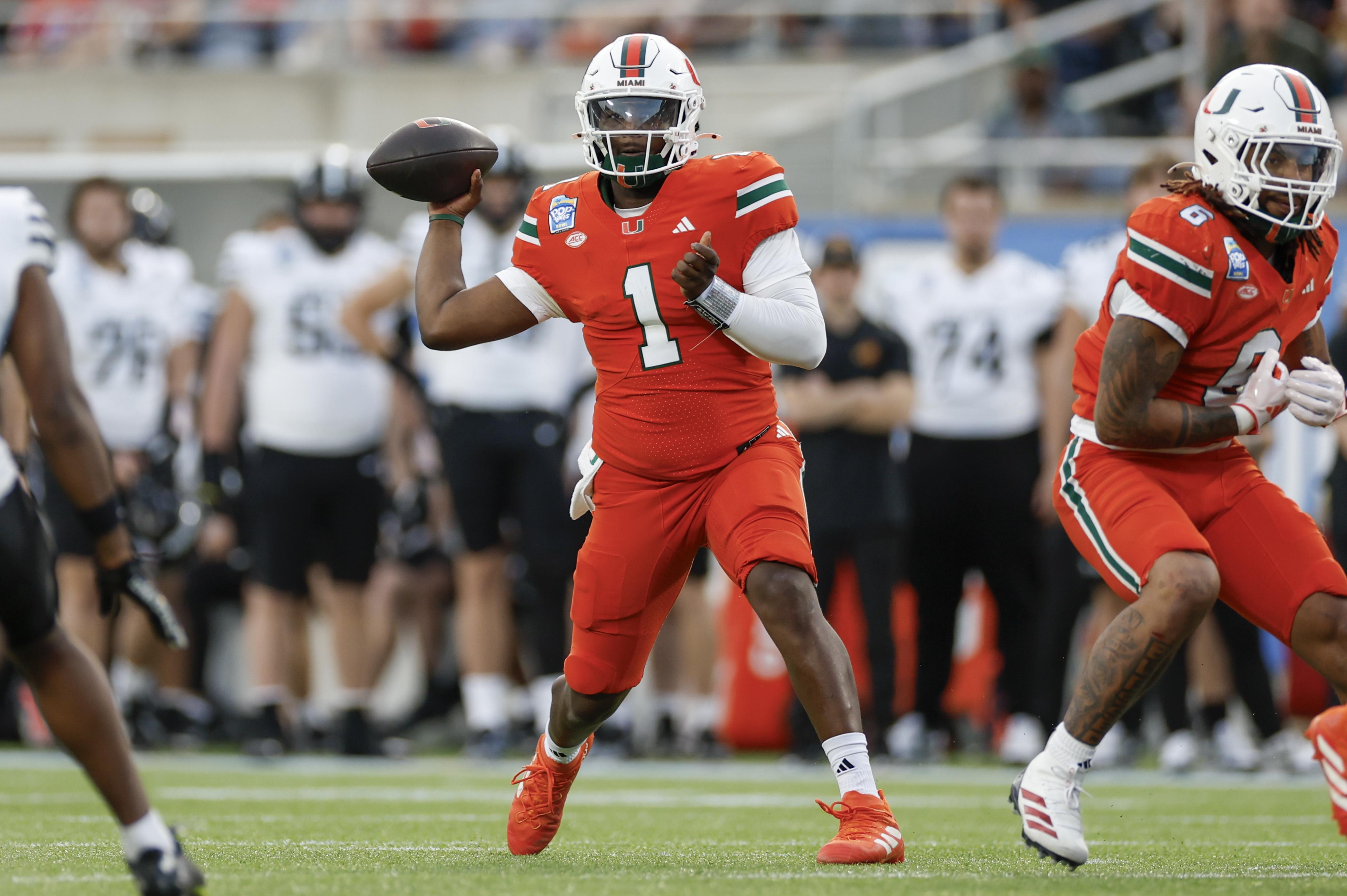COLLEGE FOOTBALL: DEC 28 Pop-Tarts Bowl - Iowa State vs Miami COLLEGE FOOTBALL: DEC 28 Pop-Tarts Bowl - Iowa State vs Miami