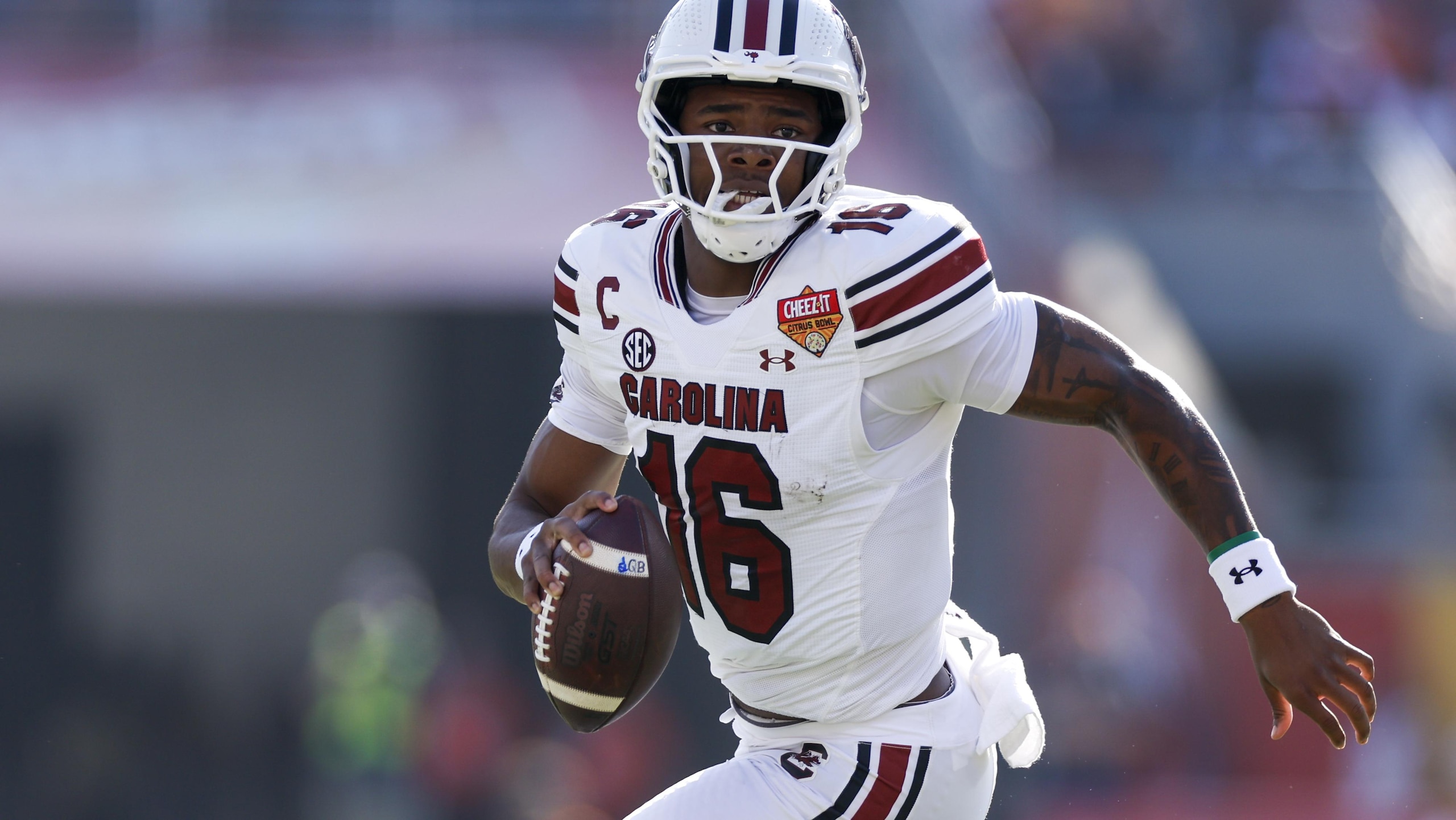 COLLEGE FOOTBALL: DEC 31 Cheez-It Citrus Bowl - South Carolina vs Illinois