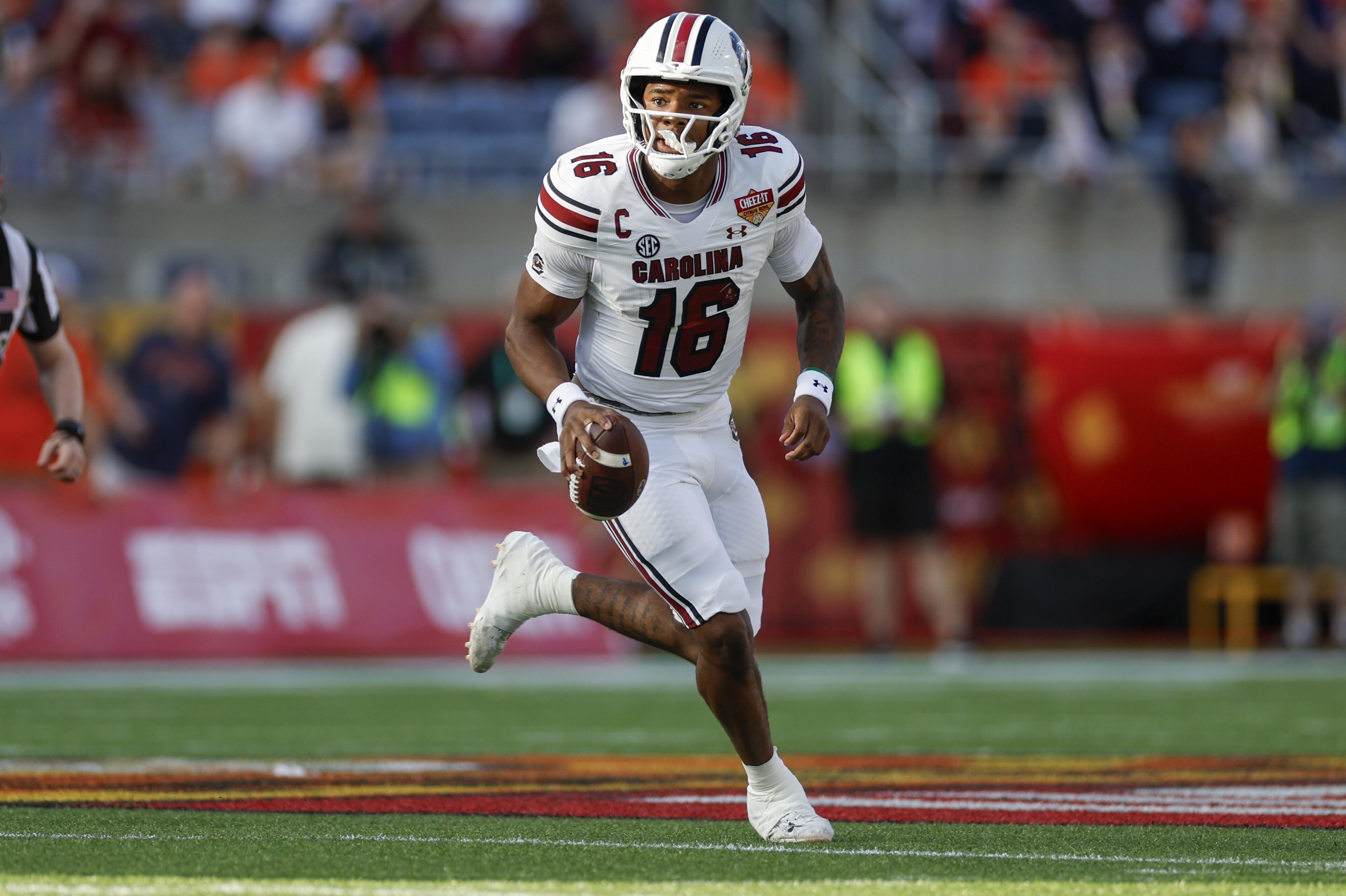 COLLEGE FOOTBALL: DEC 31 Cheez-It Citrus Bowl - South Carolina vs Illinois COLLEGE FOOTBALL: DEC 31 Cheez-It Citrus Bowl - South Carolina vs Illinois