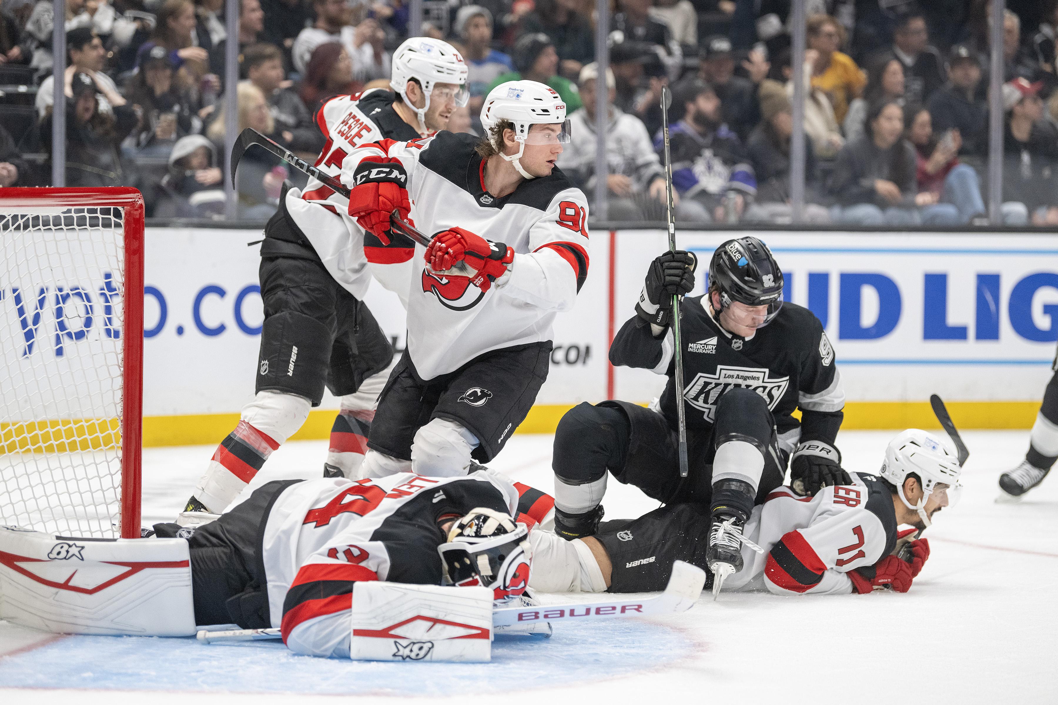 NHL: JAN 01 Devils at Kings