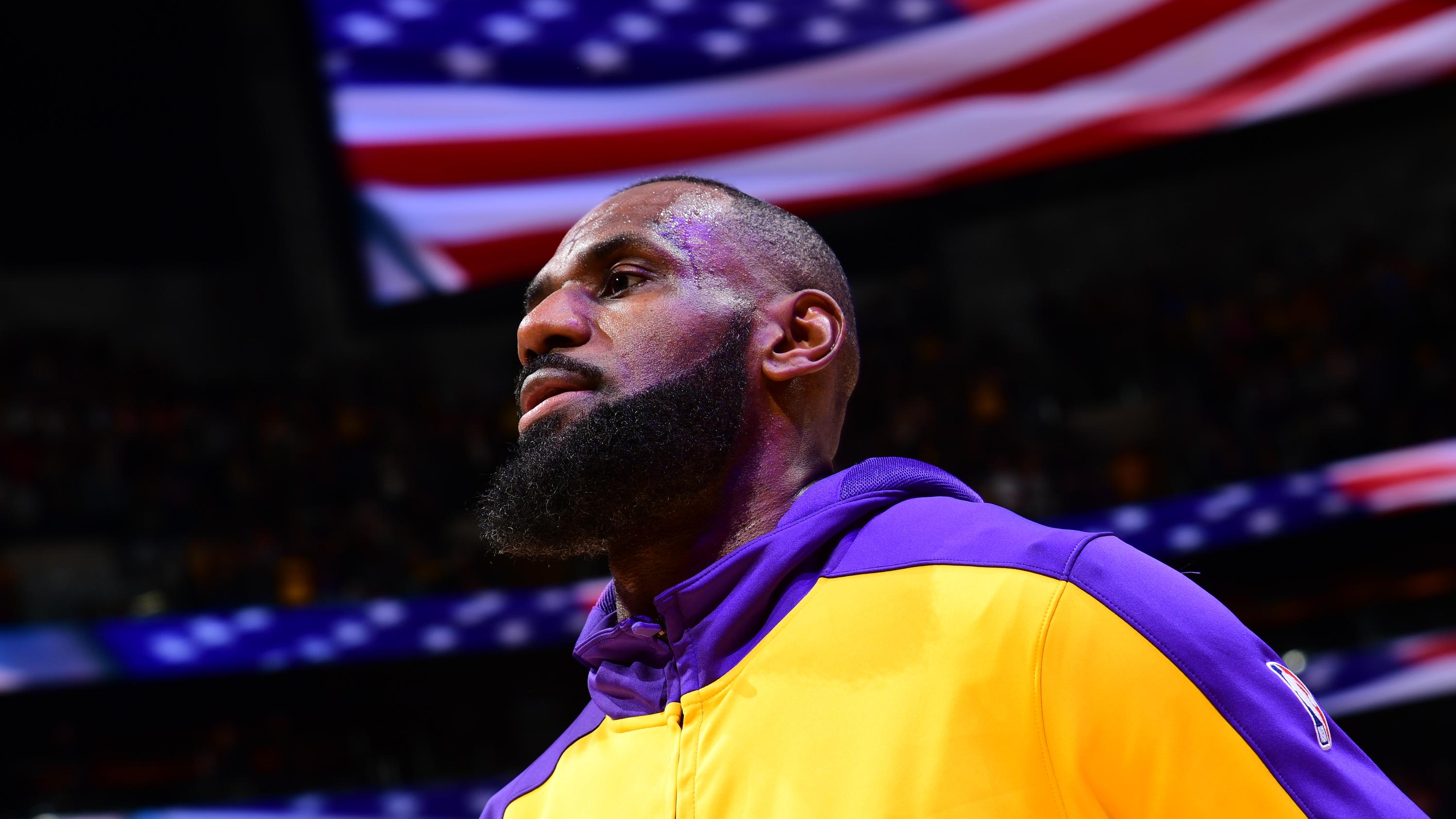 Atlanta Hawks v Los Angeles Lakers