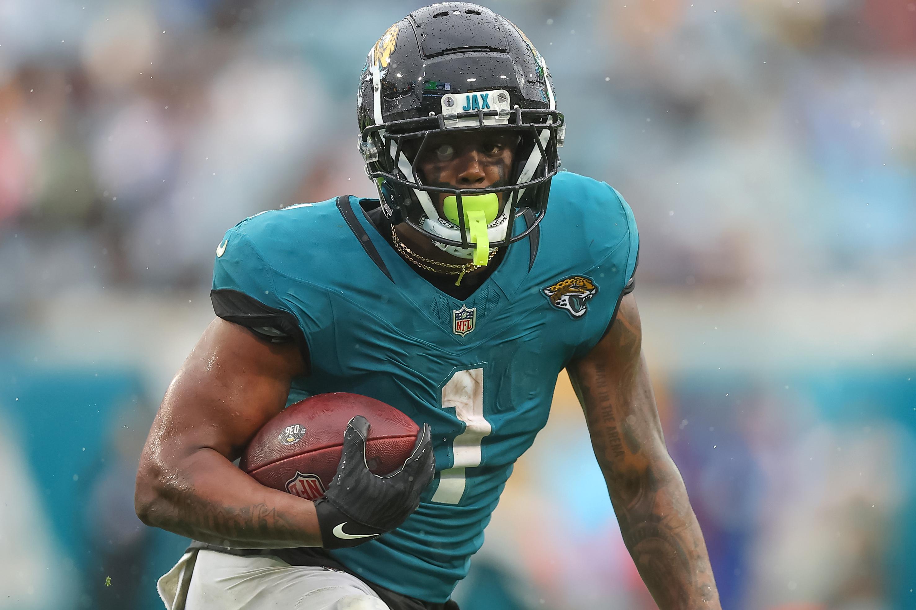 Tennessee Titans v Jacksonville Jaguars