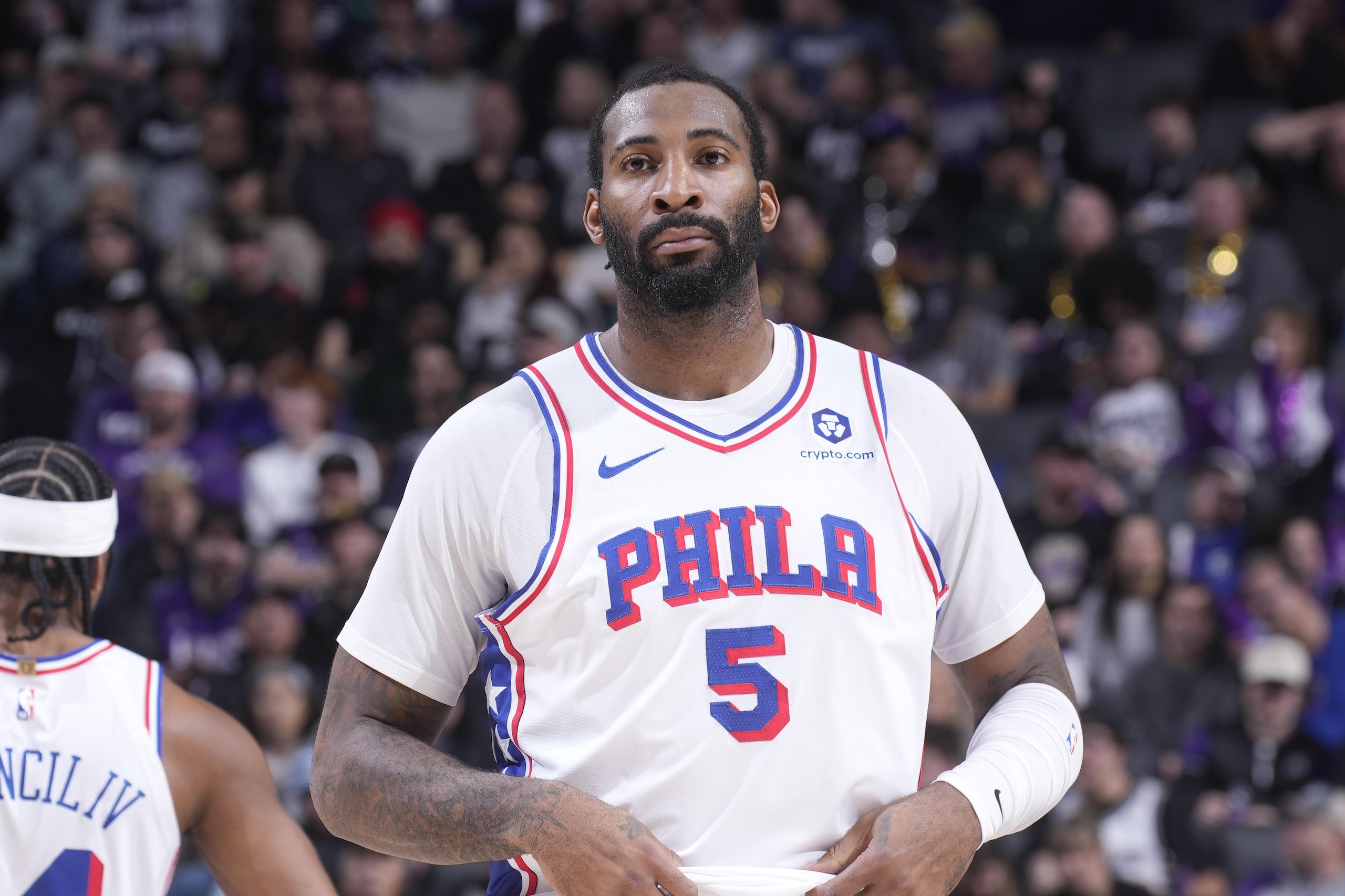 Philadelphia 76ers v Sacramento Kings
