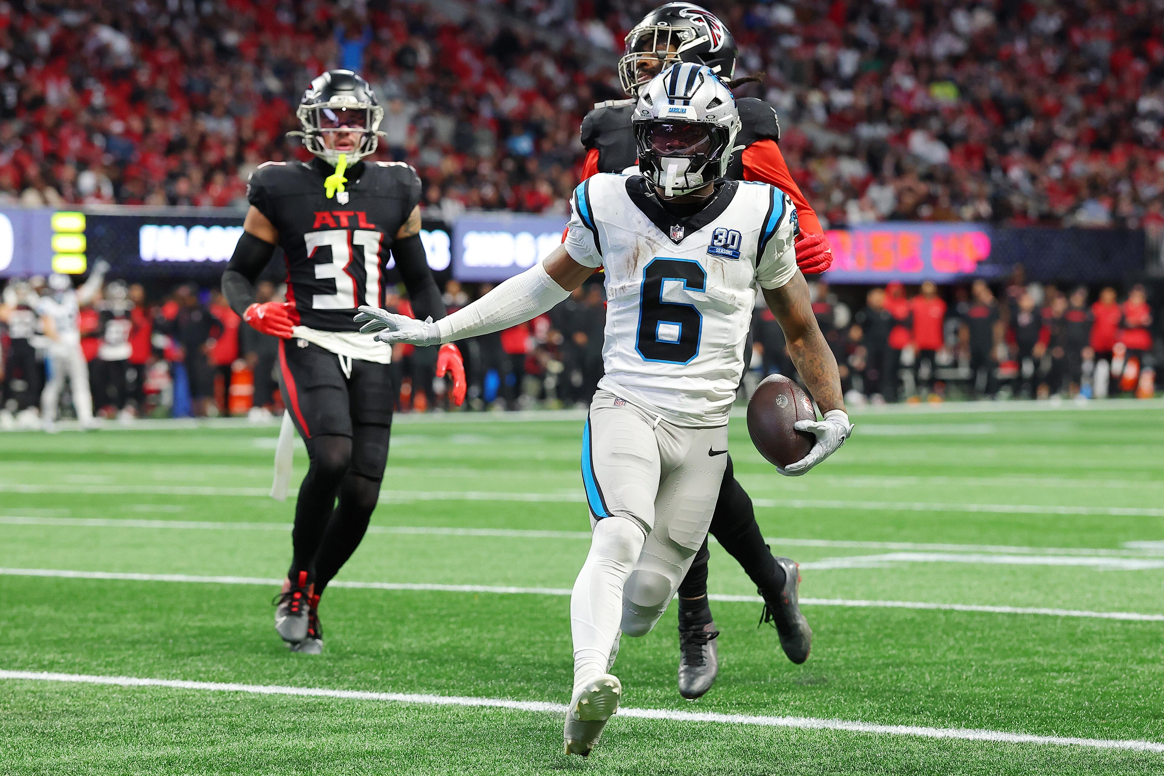 Carolina Panthers v Atlanta Falcons Carolina Panthers v Atlanta Falcons