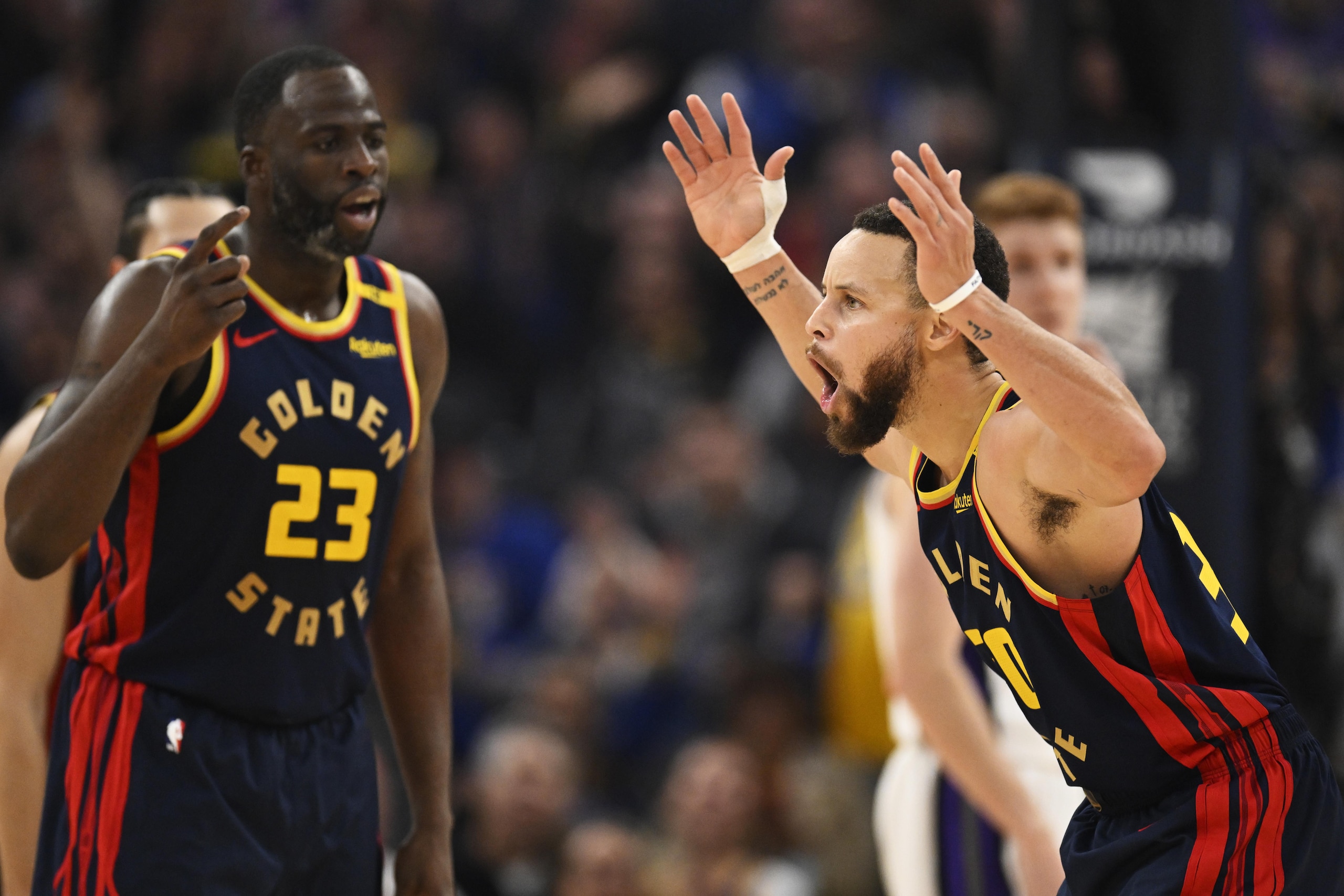 Sacramento Kings v Golden State Warriors Sacramento Kings v Golden State Warriors