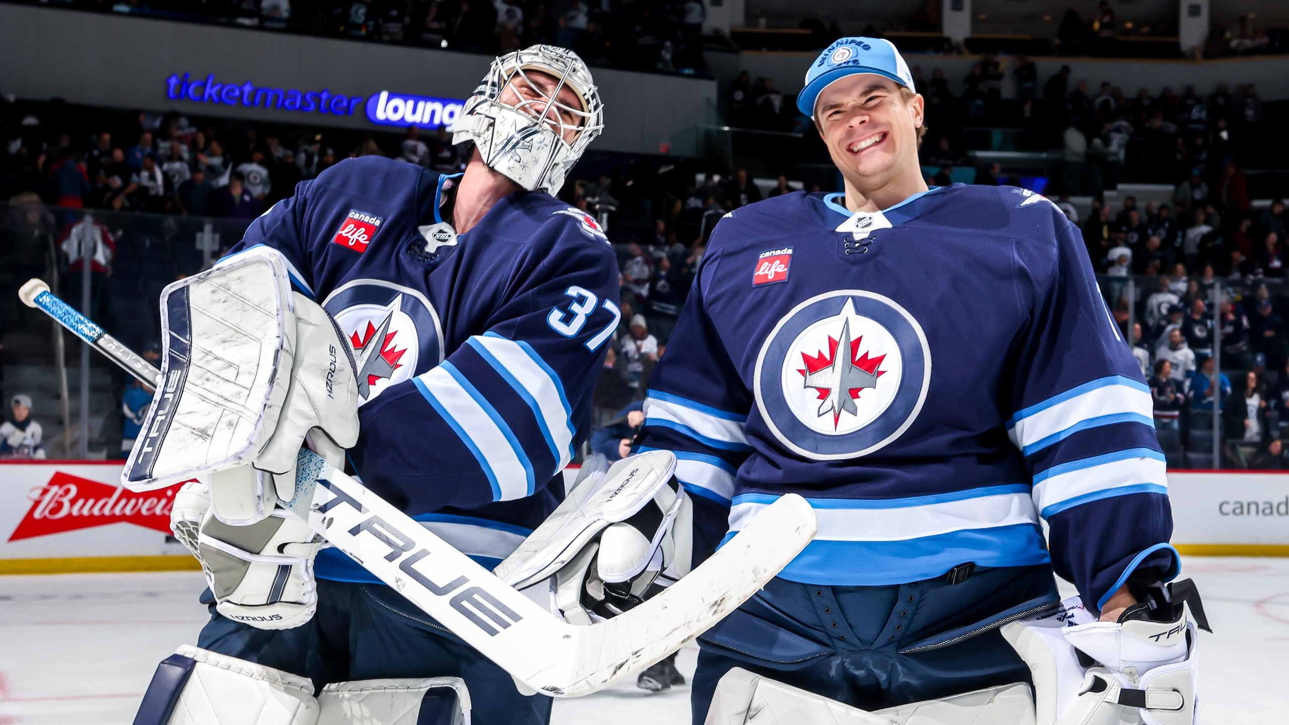 Colorado Avalanche v Winnipeg Jets Colorado Avalanche v Winnipeg Jets