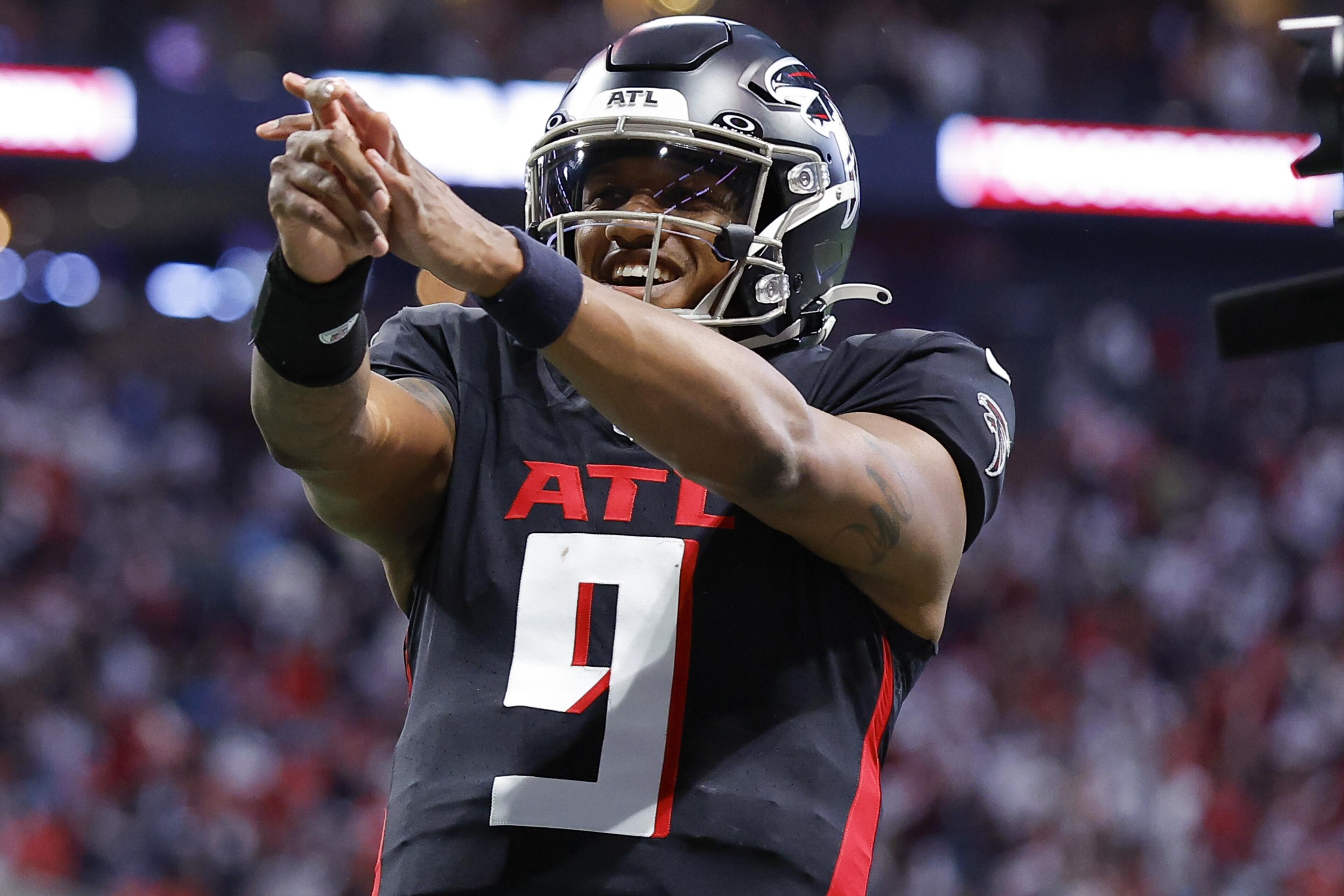 Carolina Panthers v Atlanta Falcons