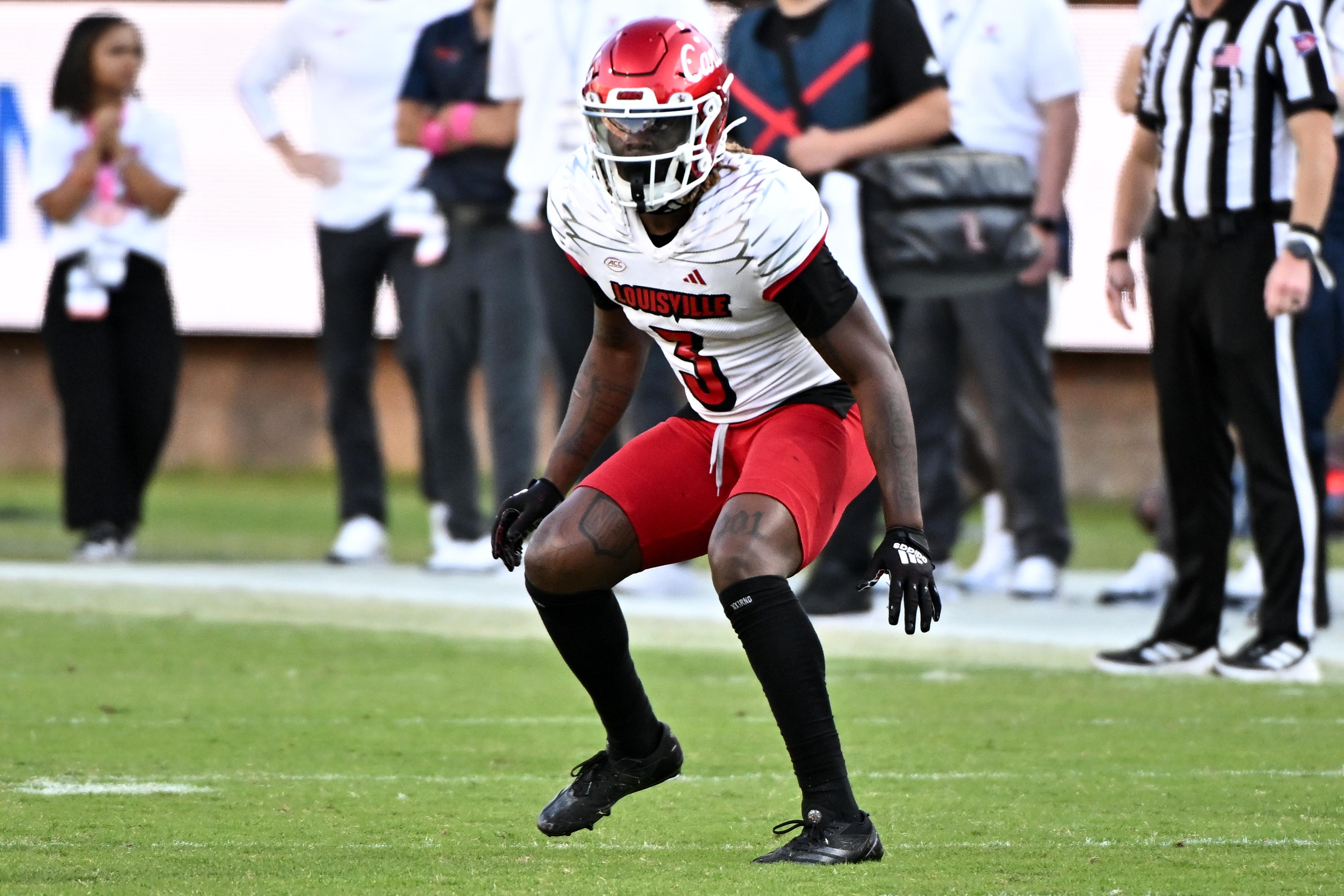 Louisville Cardinals v Virginia Cavaliers