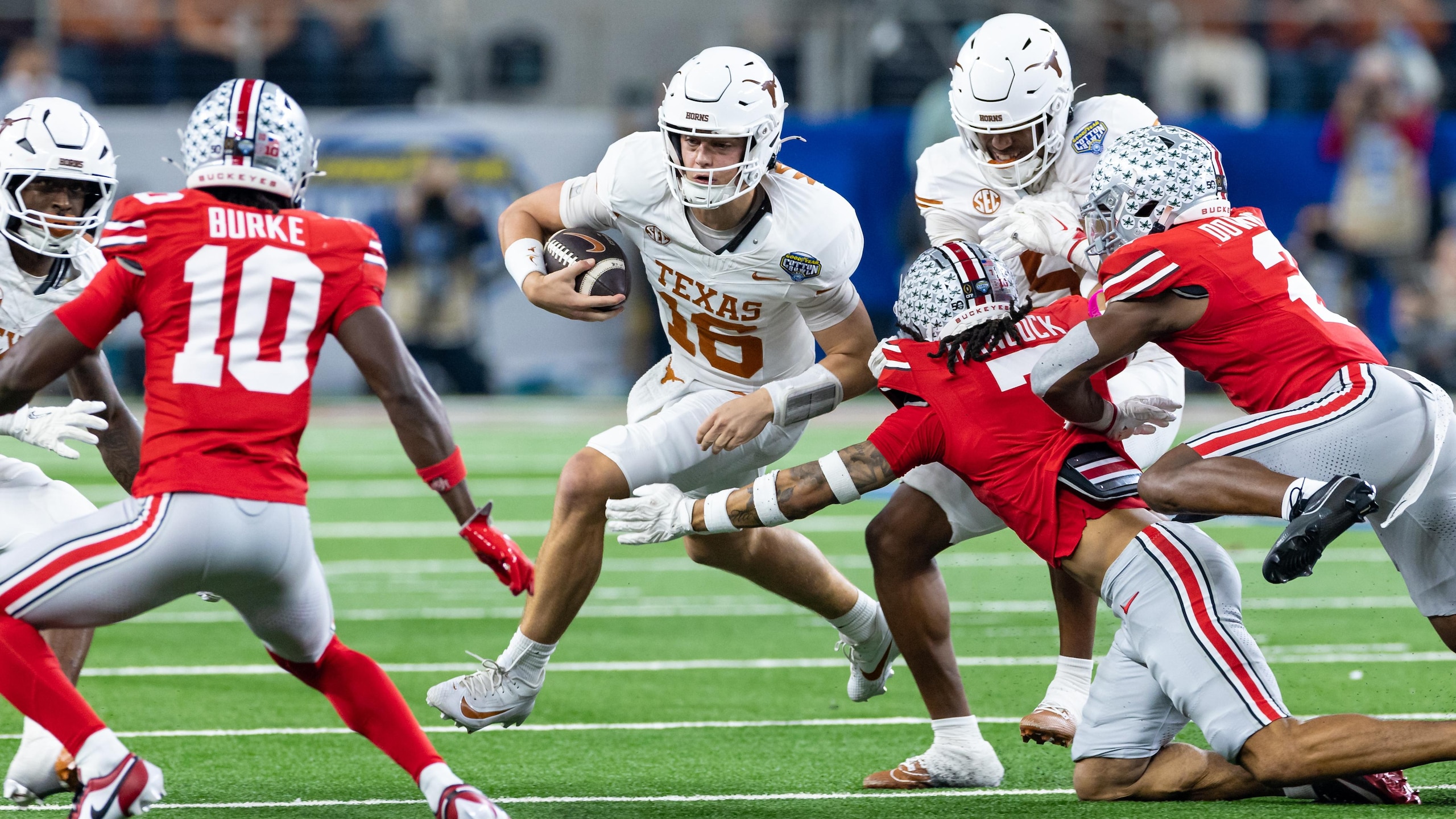 COLLEGE FOOTBALL: JAN 10 CFP Semifinal Cotton Bowl Classic - Texas v Ohio State COLLEGE FOOTBALL: JAN 10 CFP Semifinal Cotton Bowl Classic - Texas v Ohio State