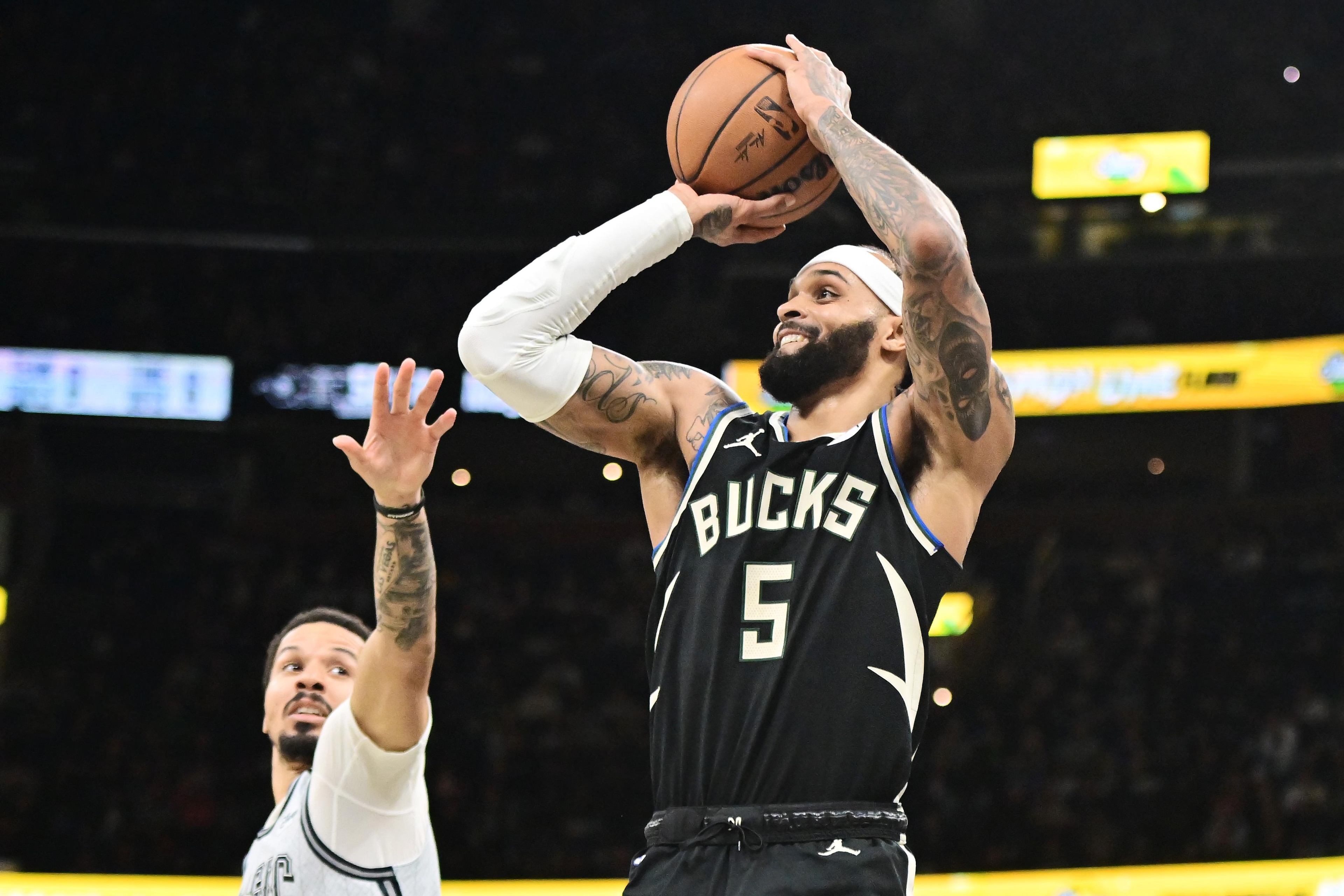 Milwaukee Bucks v Orlando Magic Milwaukee Bucks v Orlando Magic