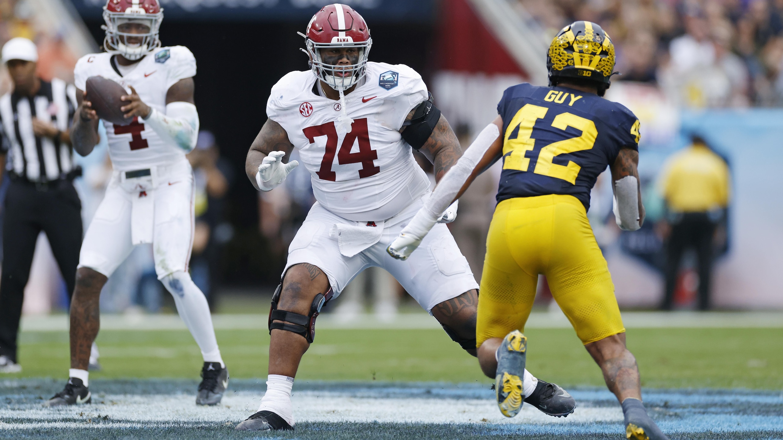 COLLEGE FOOTBALL: DEC 31 ReliaQuest Bowl - Alabama vs Michigan COLLEGE FOOTBALL: DEC 31 ReliaQuest Bowl - Alabama vs Michigan
