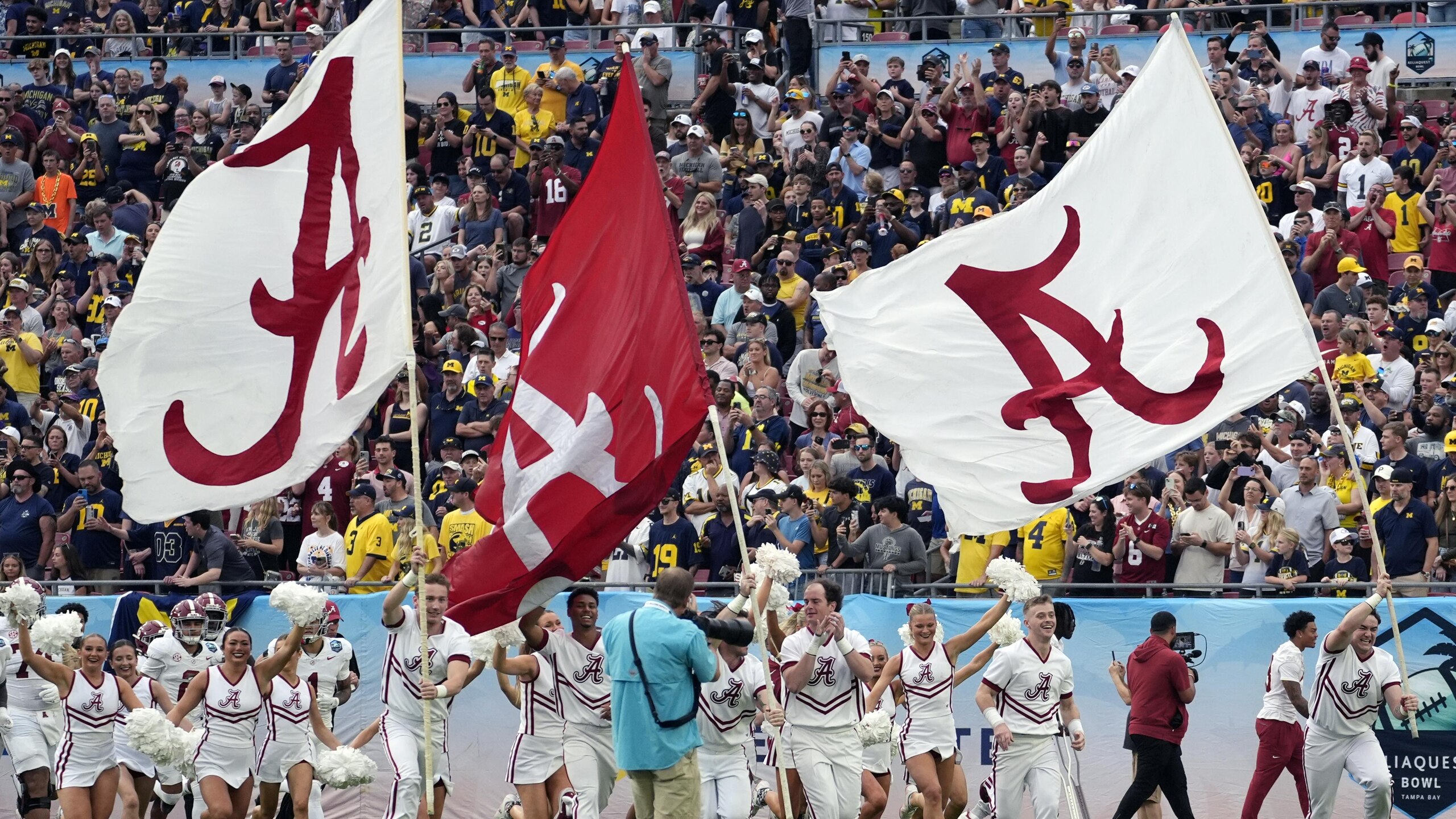 COLLEGE FOOTBALL: DEC 31 ReliaQuest Bowl - Alabama vs Michigan COLLEGE FOOTBALL: DEC 31 ReliaQuest Bowl - Alabama vs Michigan