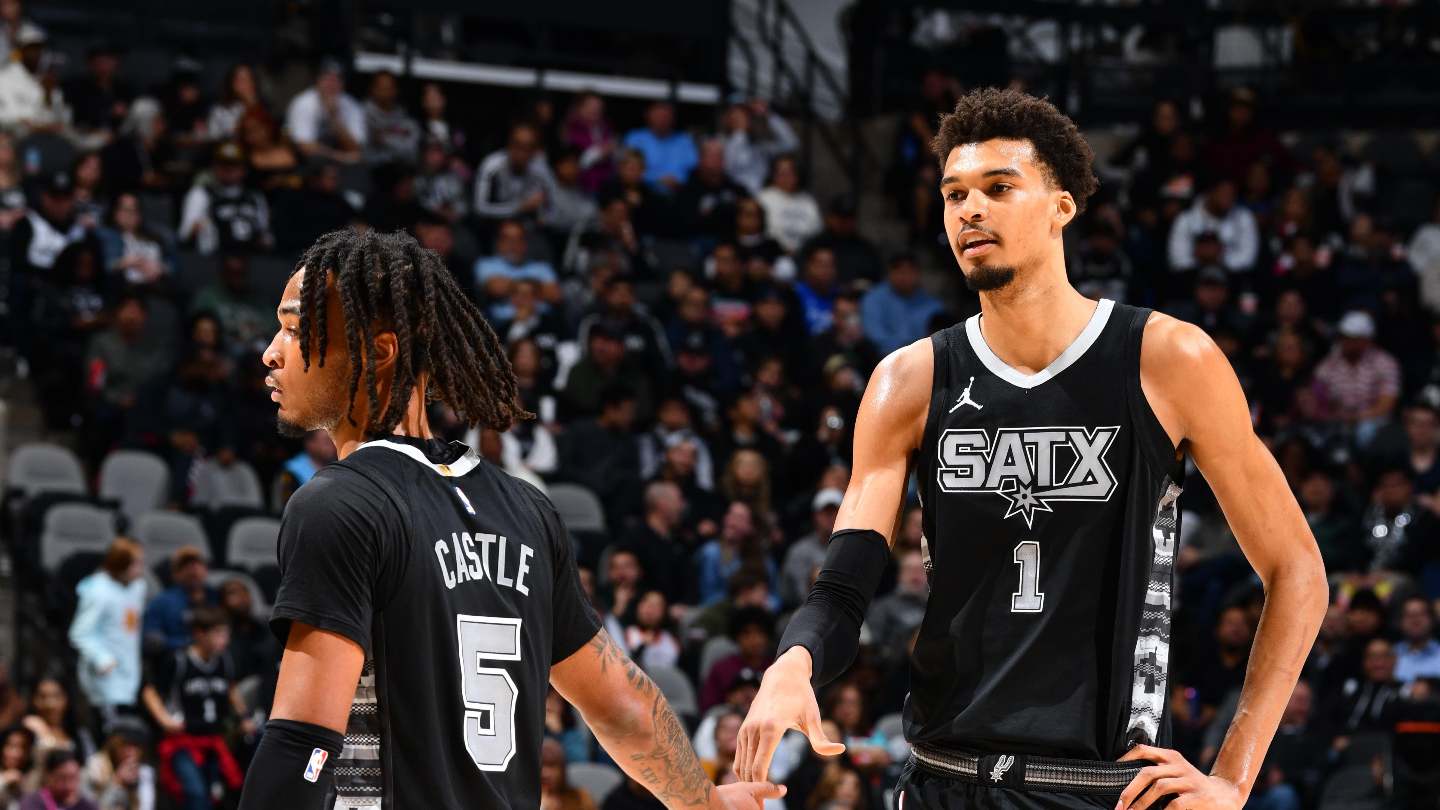 Memphis Grizzlies v San Antonio Spurs