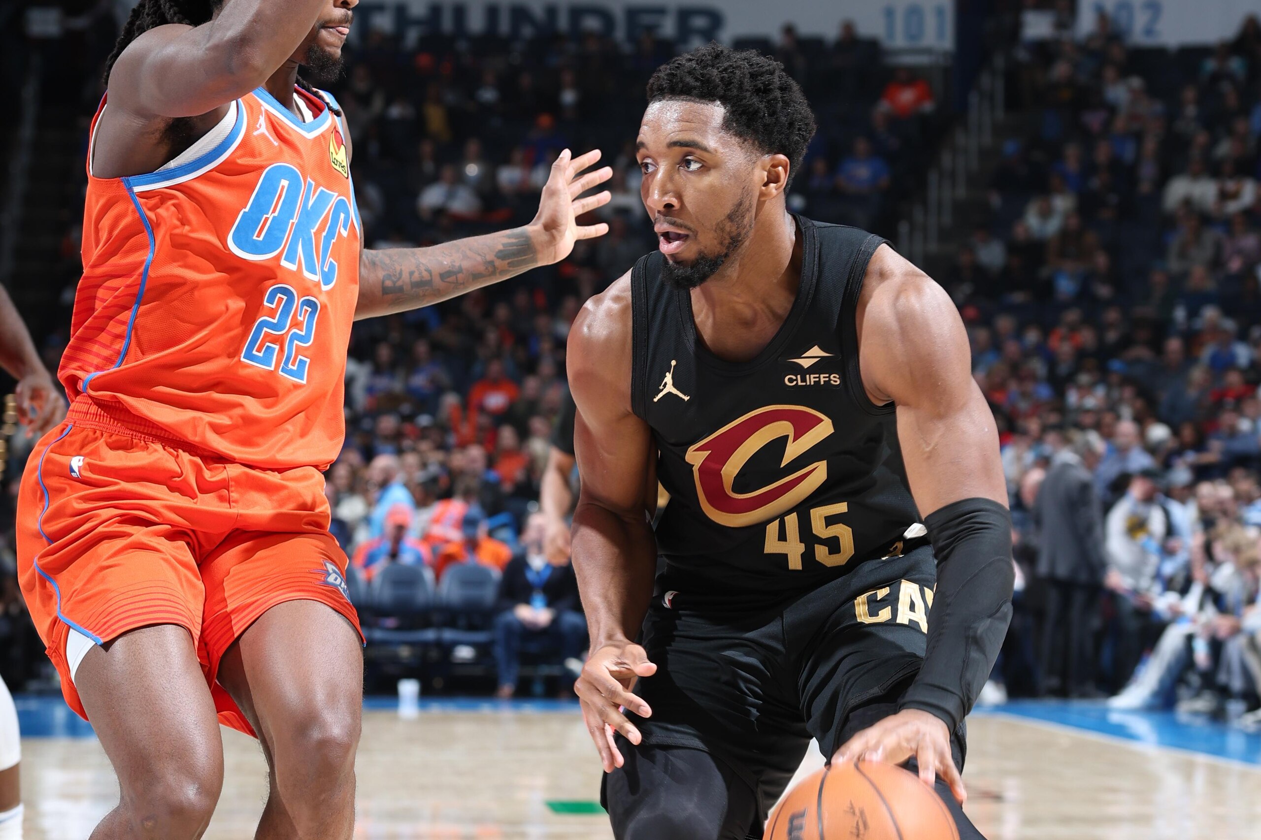 Cleveland Cavaliers v Oklahoma City Thunder Cleveland Cavaliers v Oklahoma City Thunder