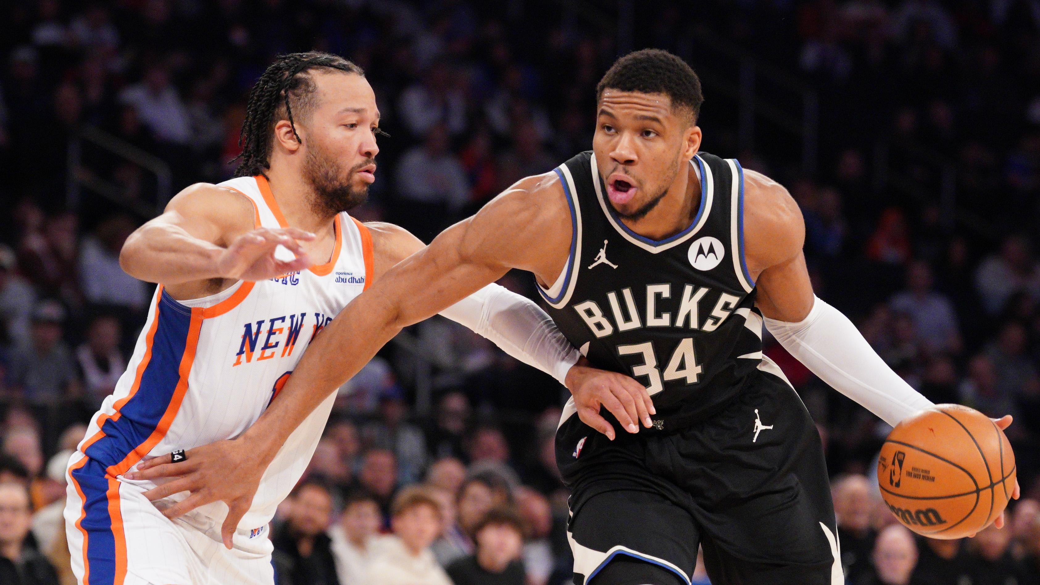 Milwaukee Bucks v New York Knicks