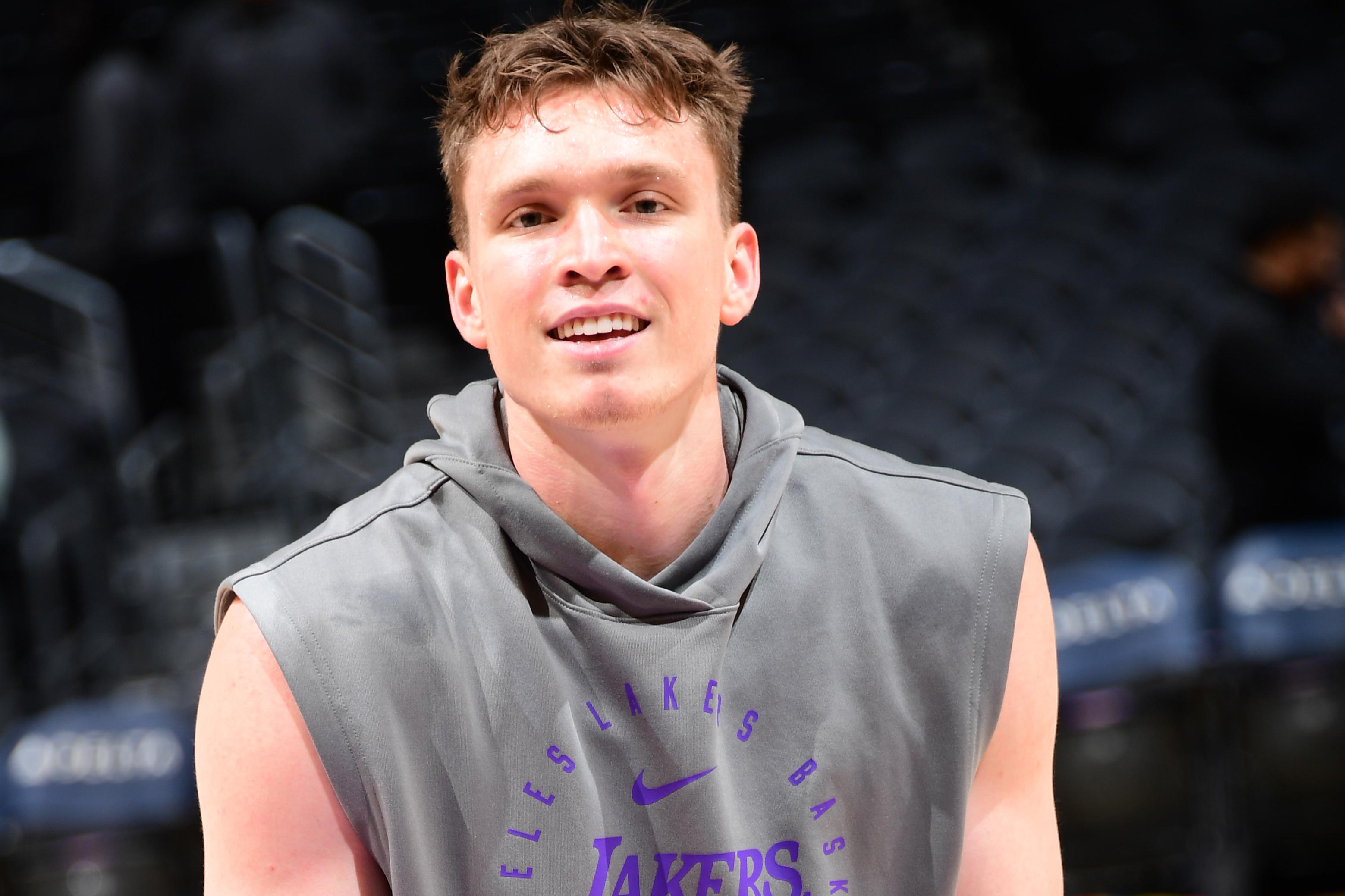 Brooklyn Nets v Los Angeles Lakers