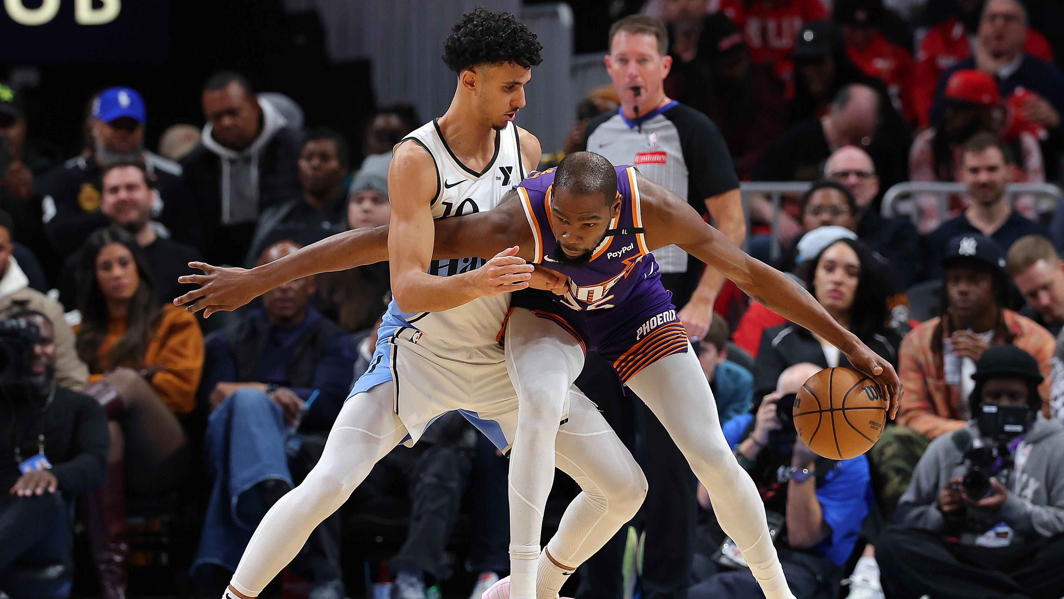 Phoenix Suns v Atlanta Hawks