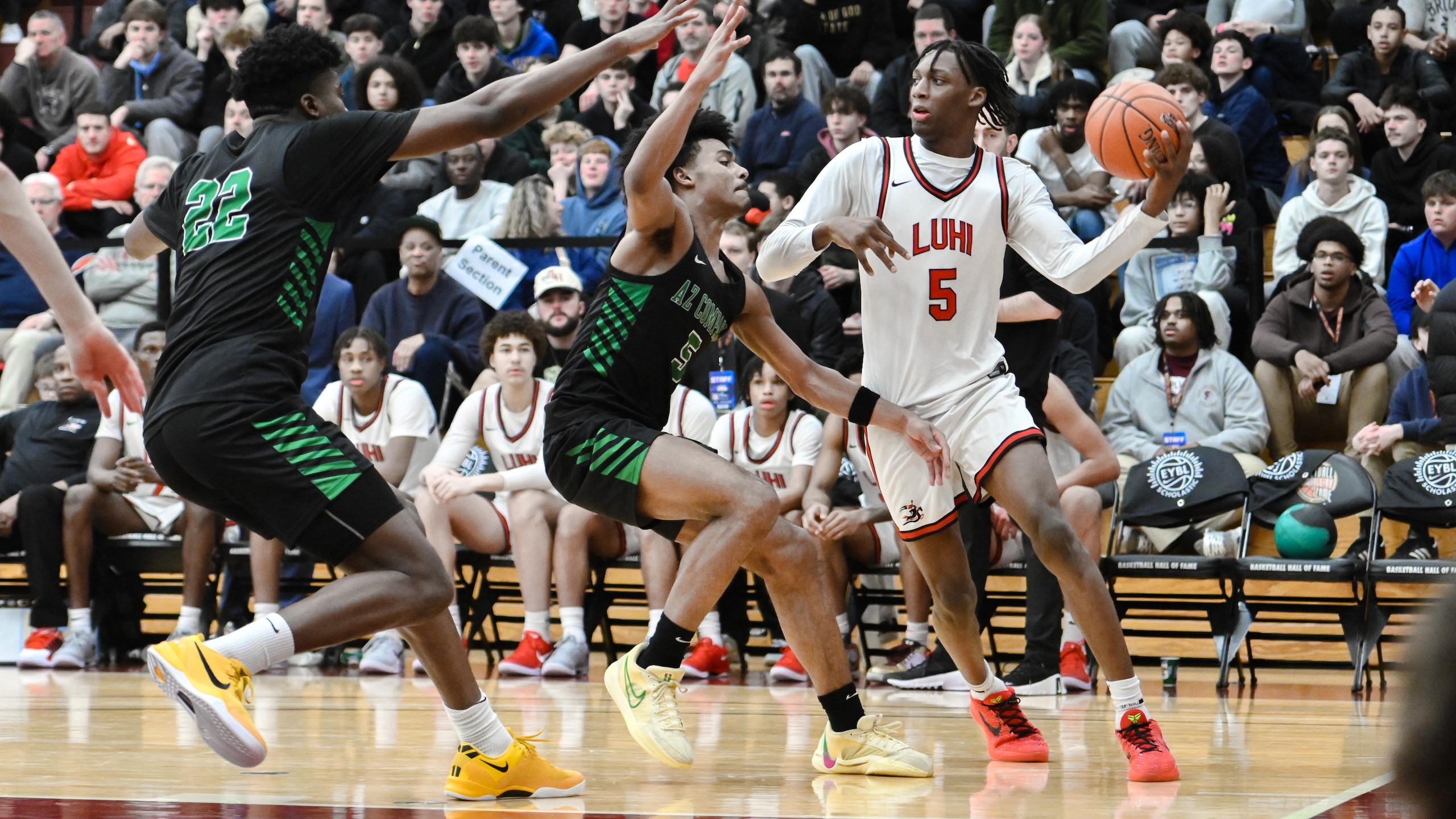 HIGH SCHOOL BASKETBALL: JAN 19 Spalding Hoophall Classic - Long Island Lutheran vs Arizona Compass Prep