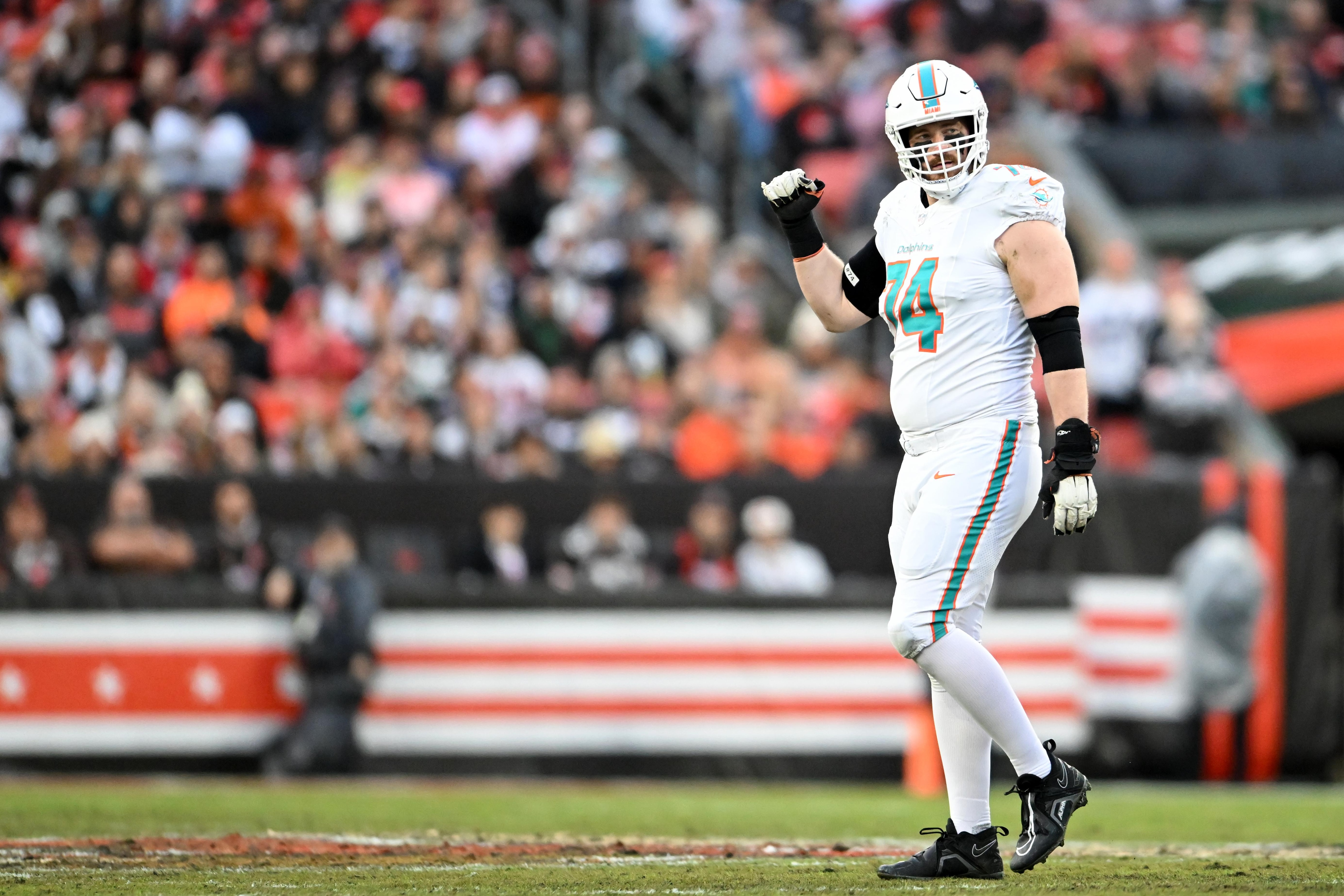 Miami Dolphins v Cleveland Browns