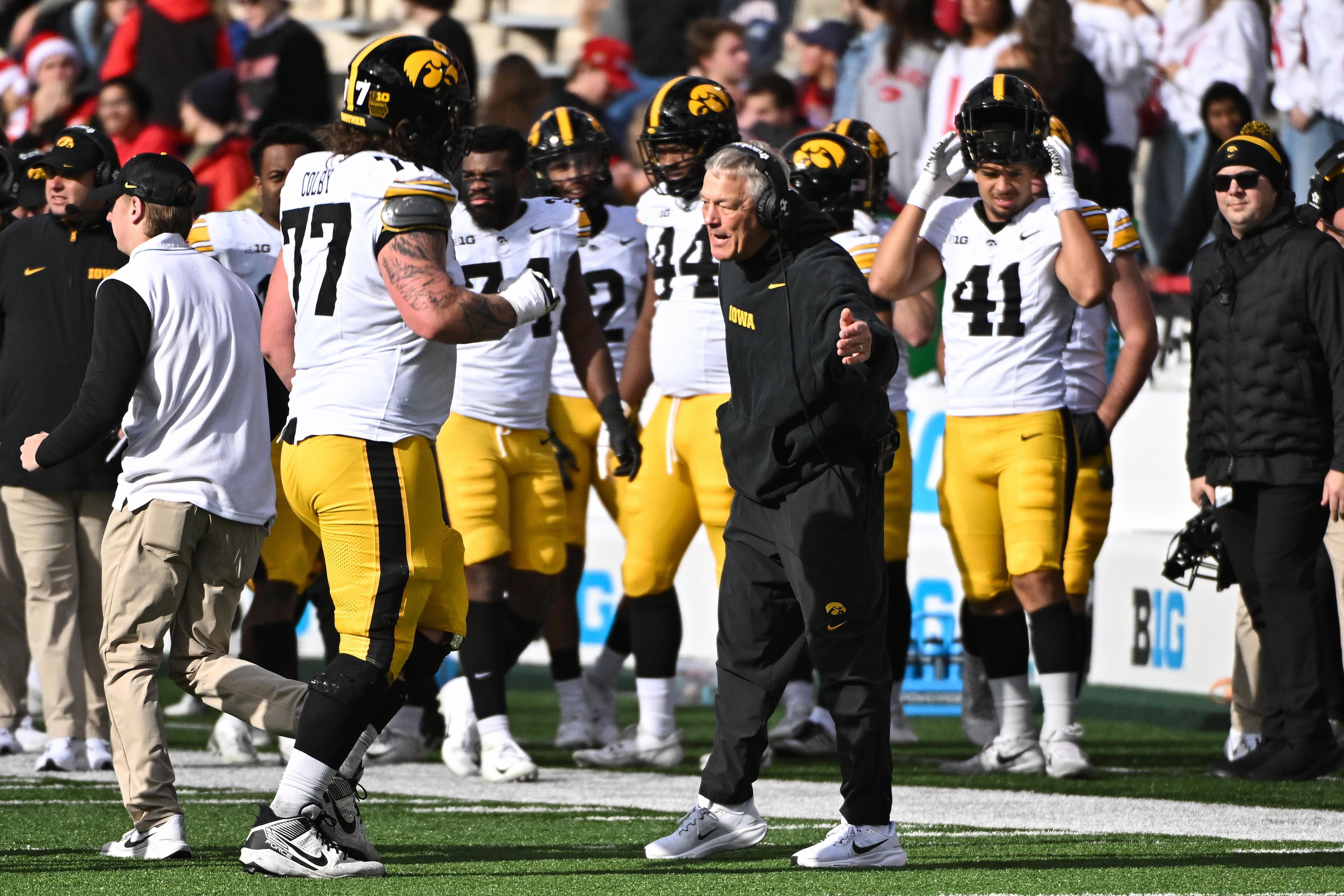 Iowa Hawkeyes v Maryland Terrapins